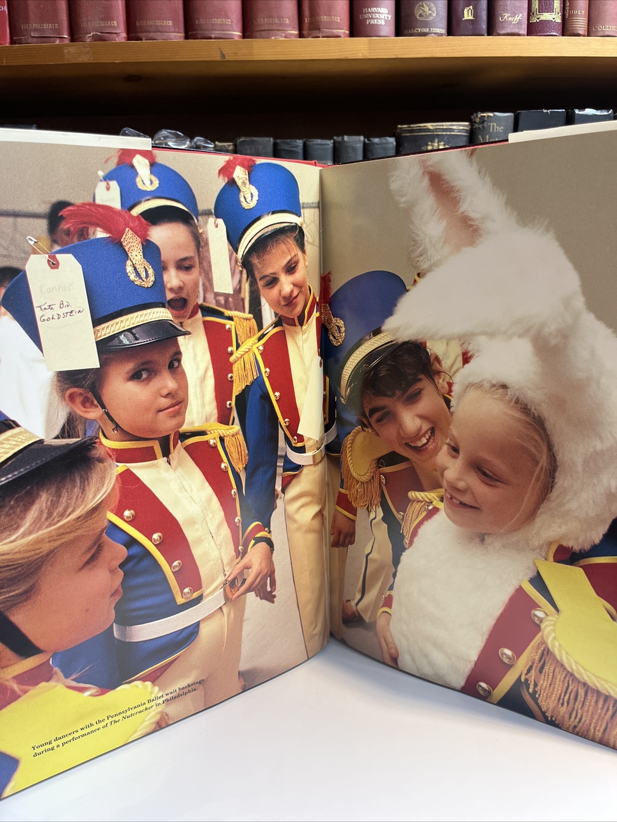 Christmas in America Lg photo coffee table book 14.5″ x 10.5″ x 1.25″ hard cover