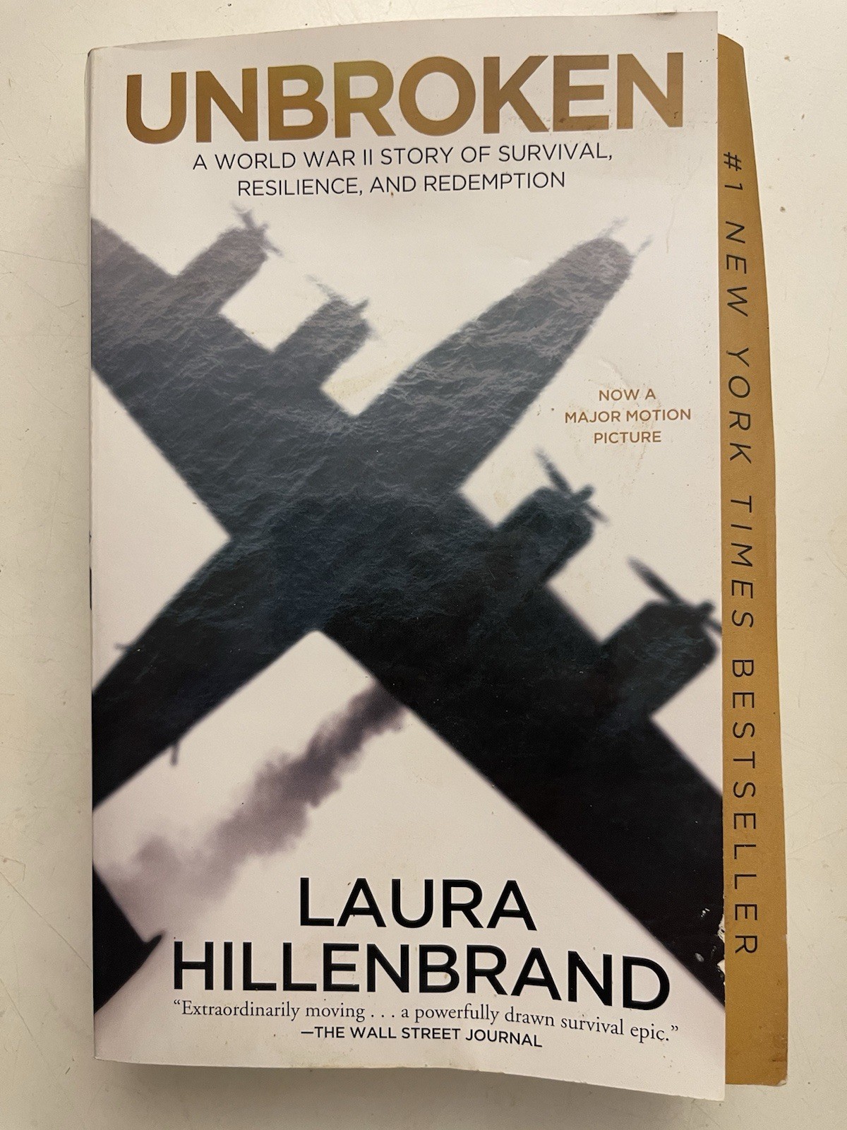 “Unbroken”New York Times Bestseller, 2010 Edition Paperback by Laura Hillenbrand