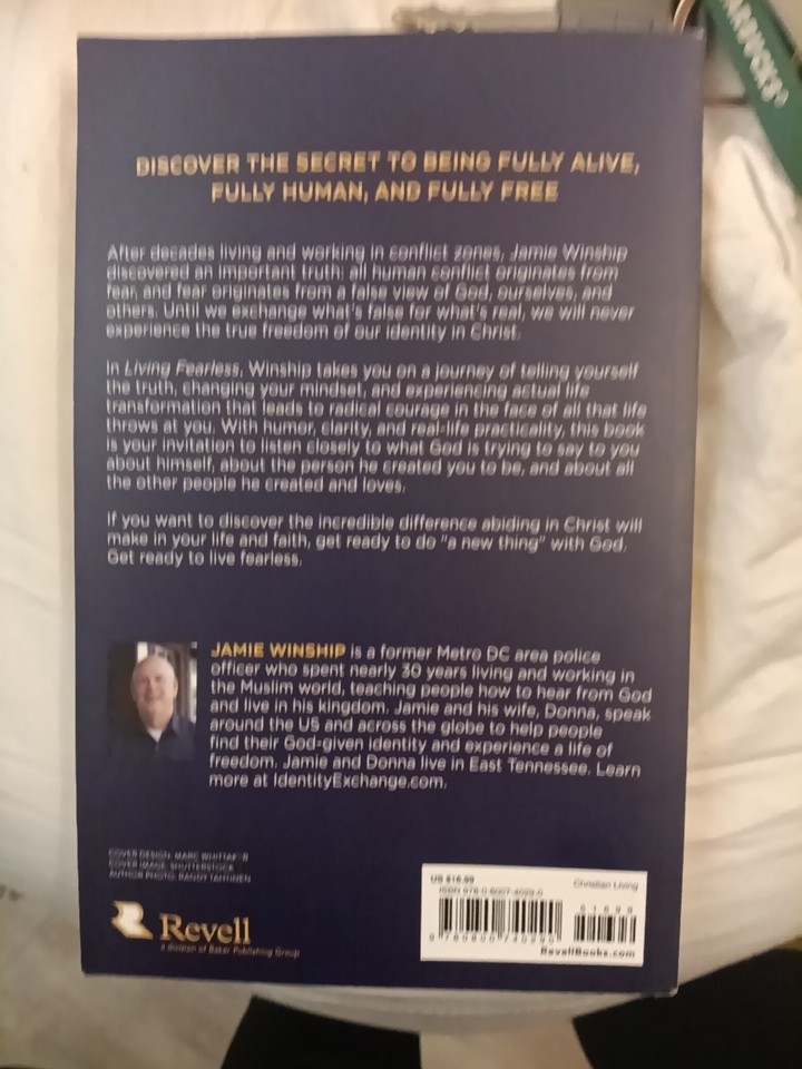 Living Fearless: Exchanging the Lies of the World for the Liberating Truth o…