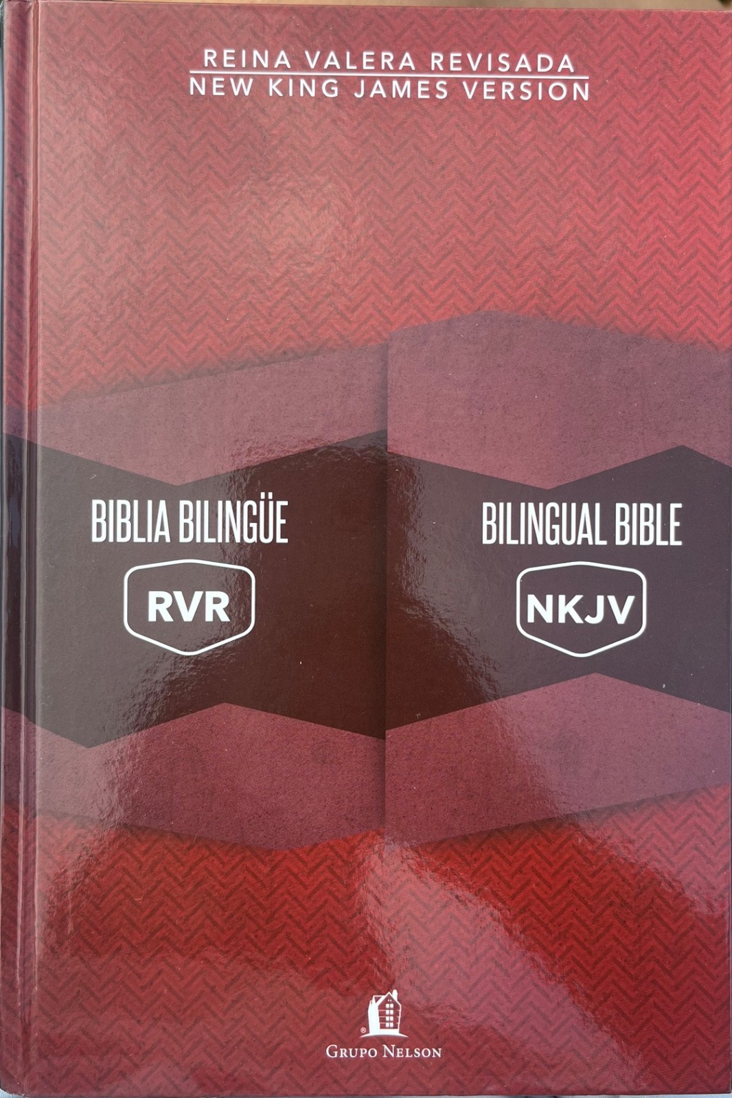 Biblia Bilingue – Bilingual Bible Reina Valera / New King James Version NKJV