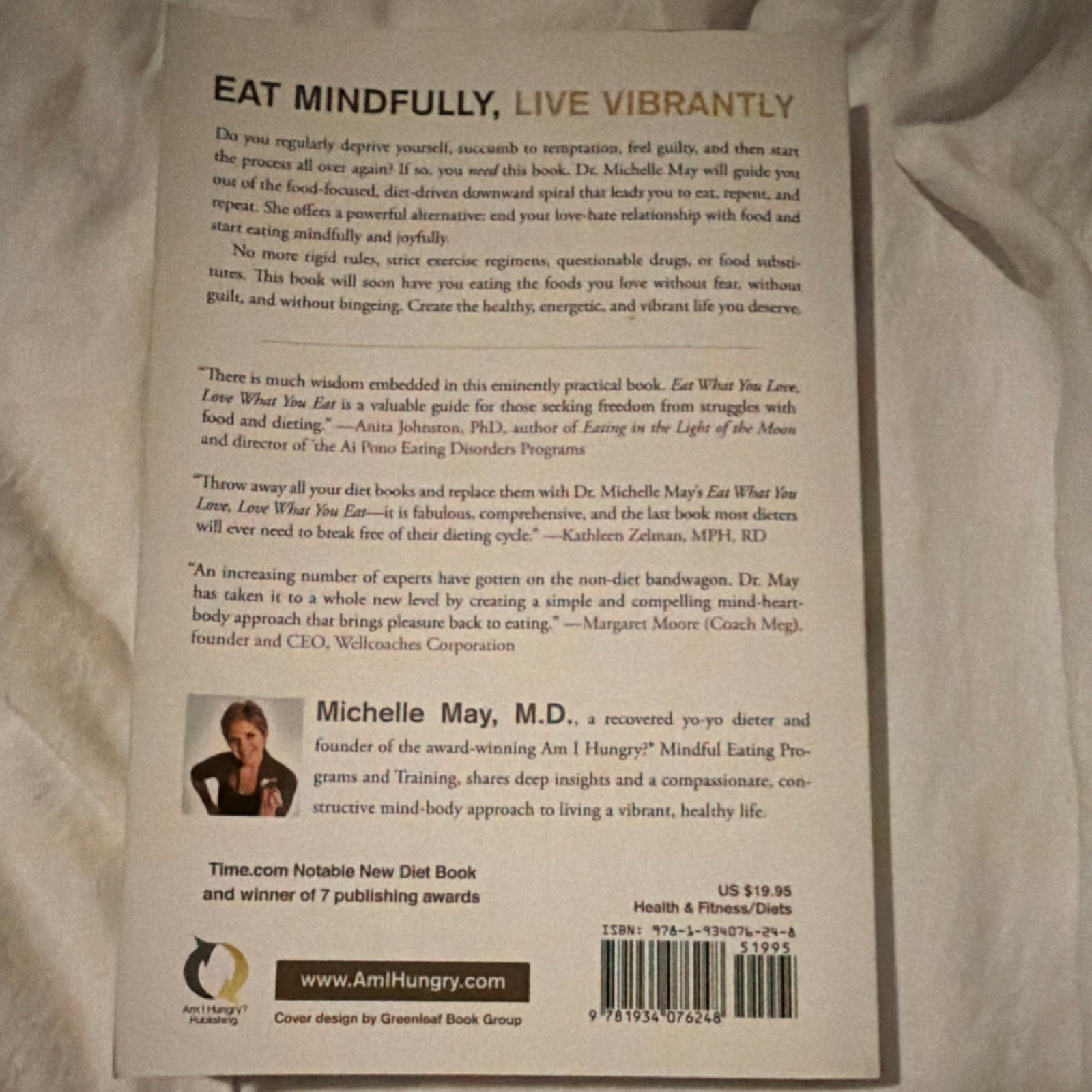 Lot of 4 books! Eat what you love Love what you eat, Dad Is Fat, Mindless Eating