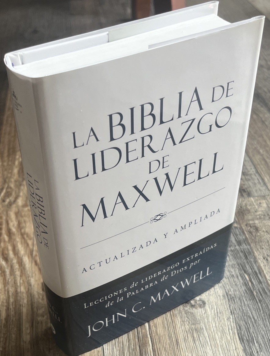 La Biblia de Liderazgo de Maxwell Rvr60- Tamano Manual by John C Maxwell: New