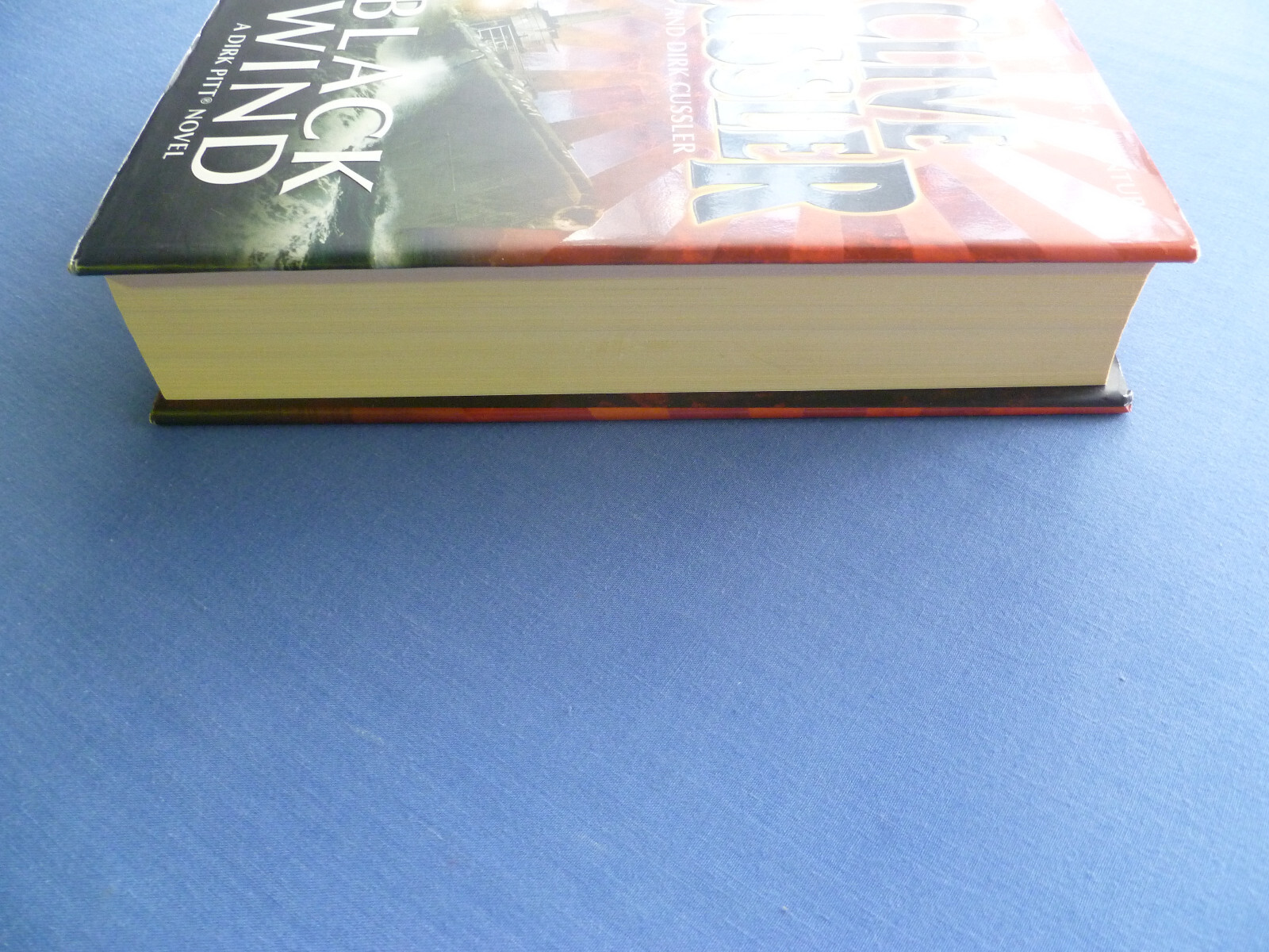 Black Wind by Clive Cussler – 2004 hardcover book (24cm) CRIME THRILLER Novel