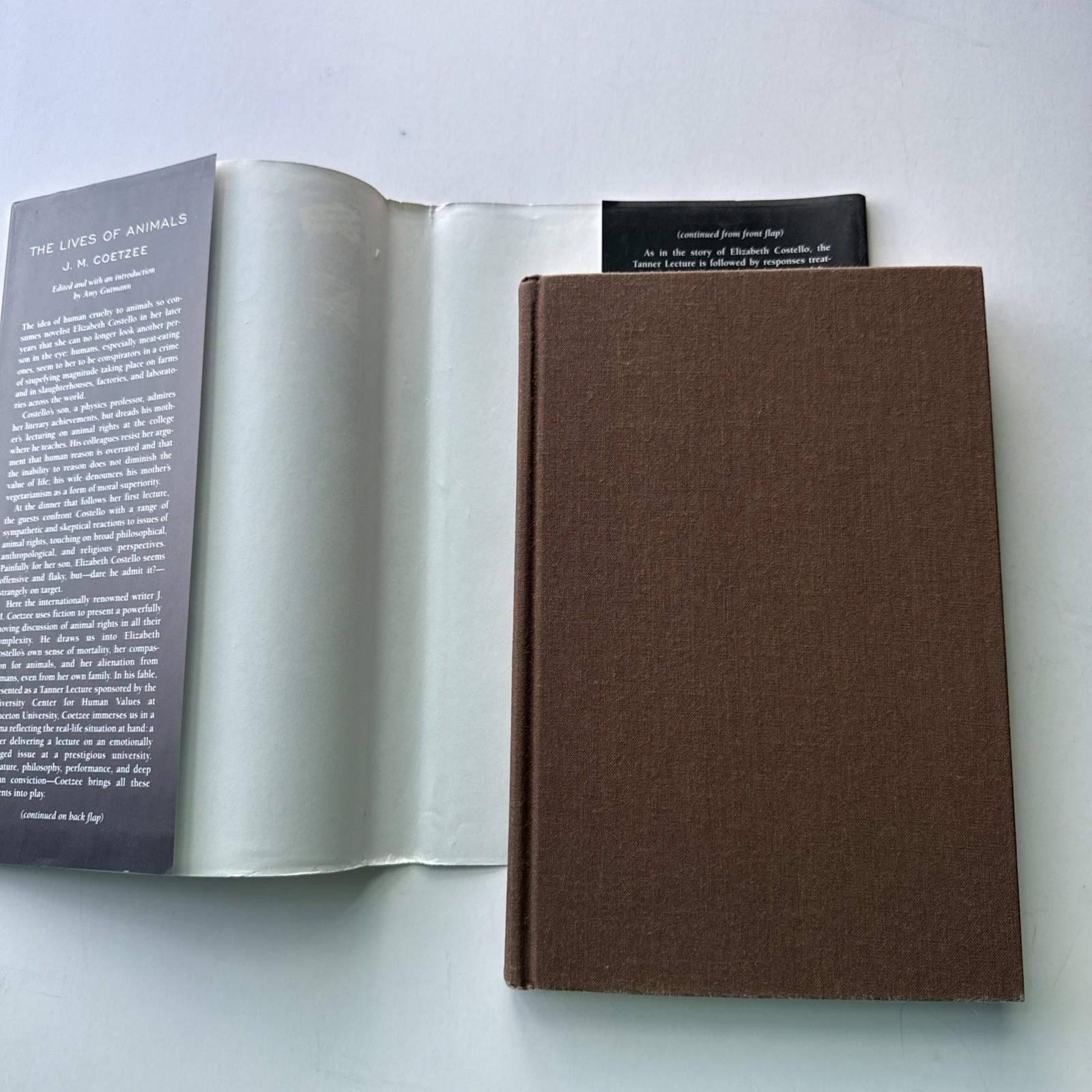SIGNED COPY. The Lives of Animals, Coetzee, J. M., 9780691004433