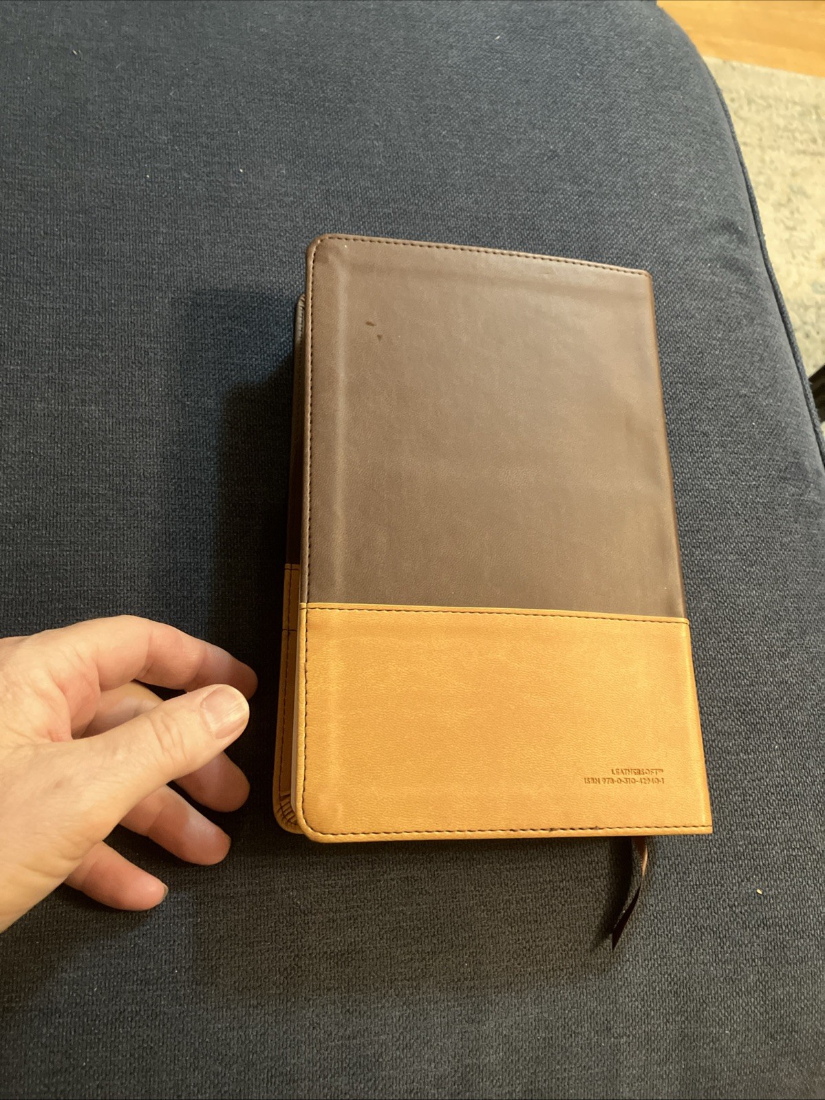 Holy Bible NIV Pew Bible, Large Print, 2009 Zondervan, Amber Duo-Tone Leather