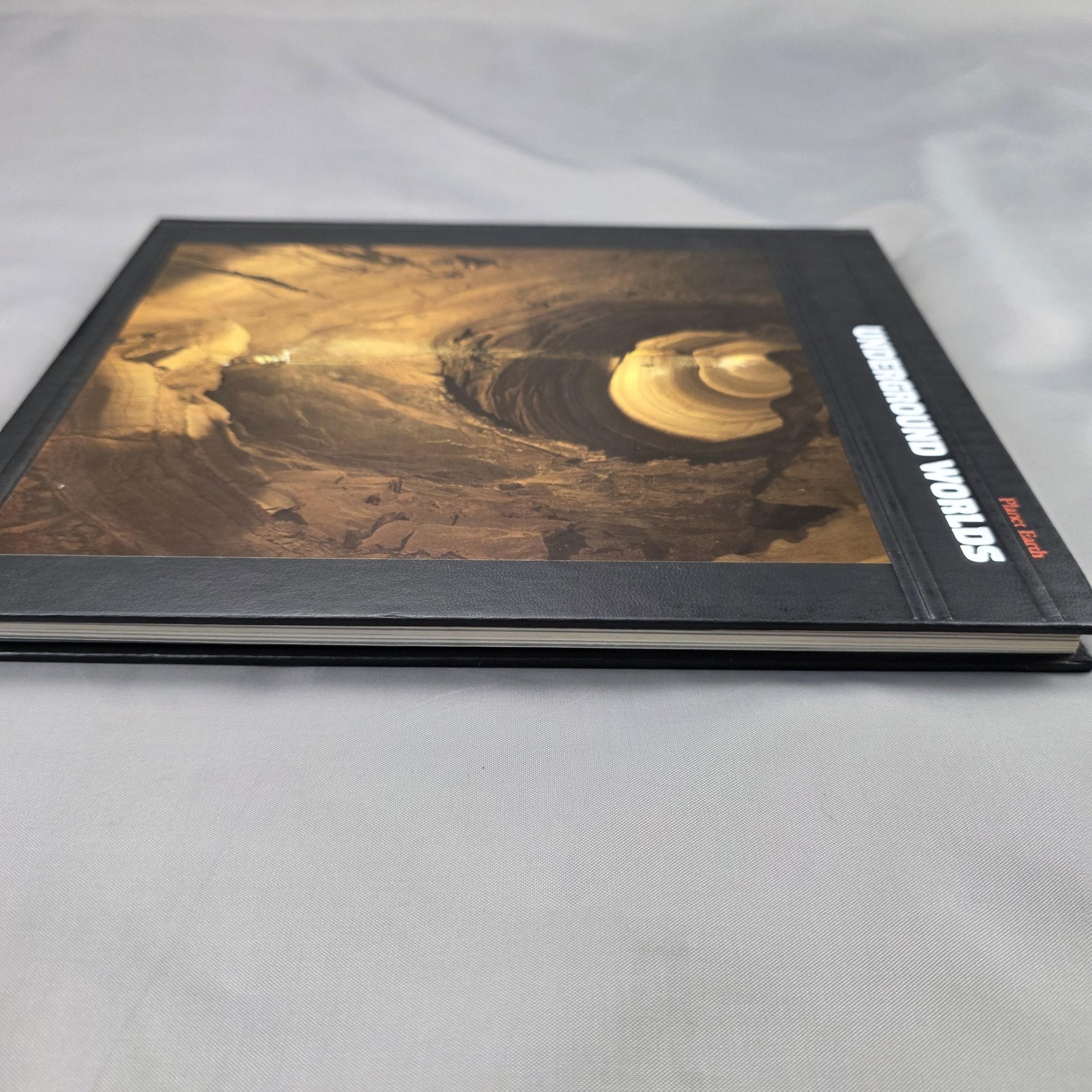 Vintage Underground Worlds Time-Life Planet Earth HC Black Caves Geology Book