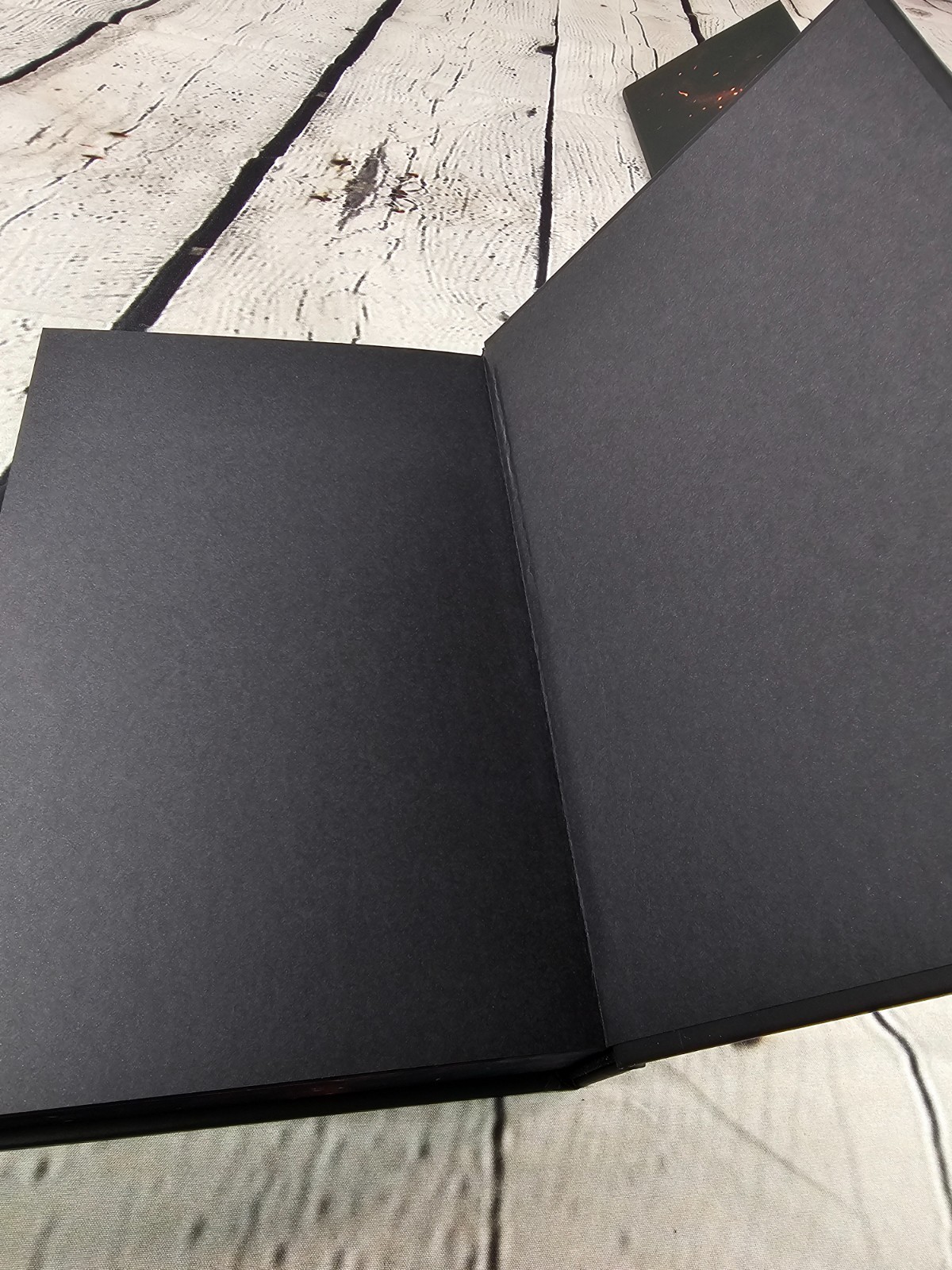 SIGNED Graves Katelyn Taylor Blackout Romance Exclusive Limited Edition Sprayed