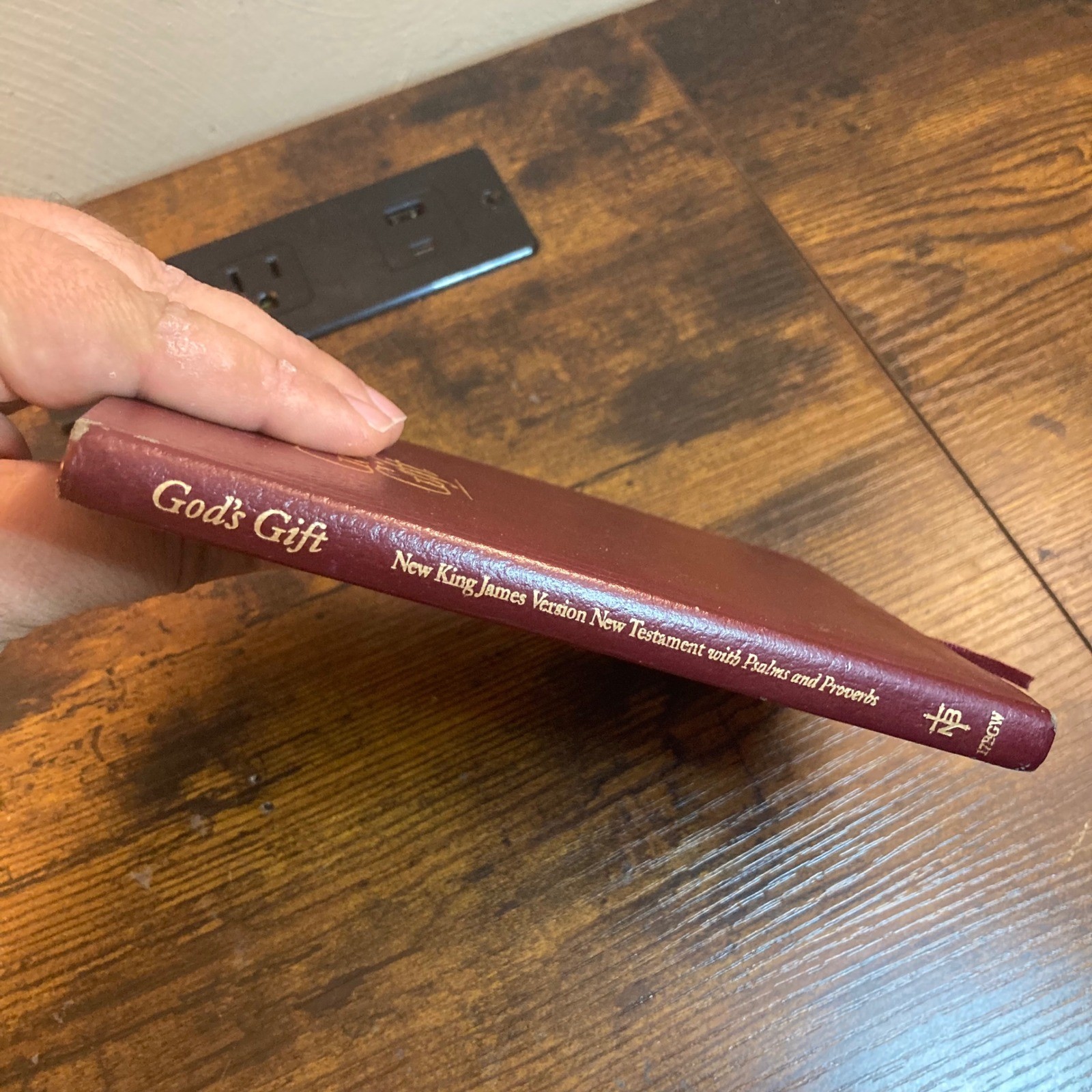 NKJV New Testament Bible Bonded Leather Psalms Prov. Thomas Nelson Burgundy 1982
