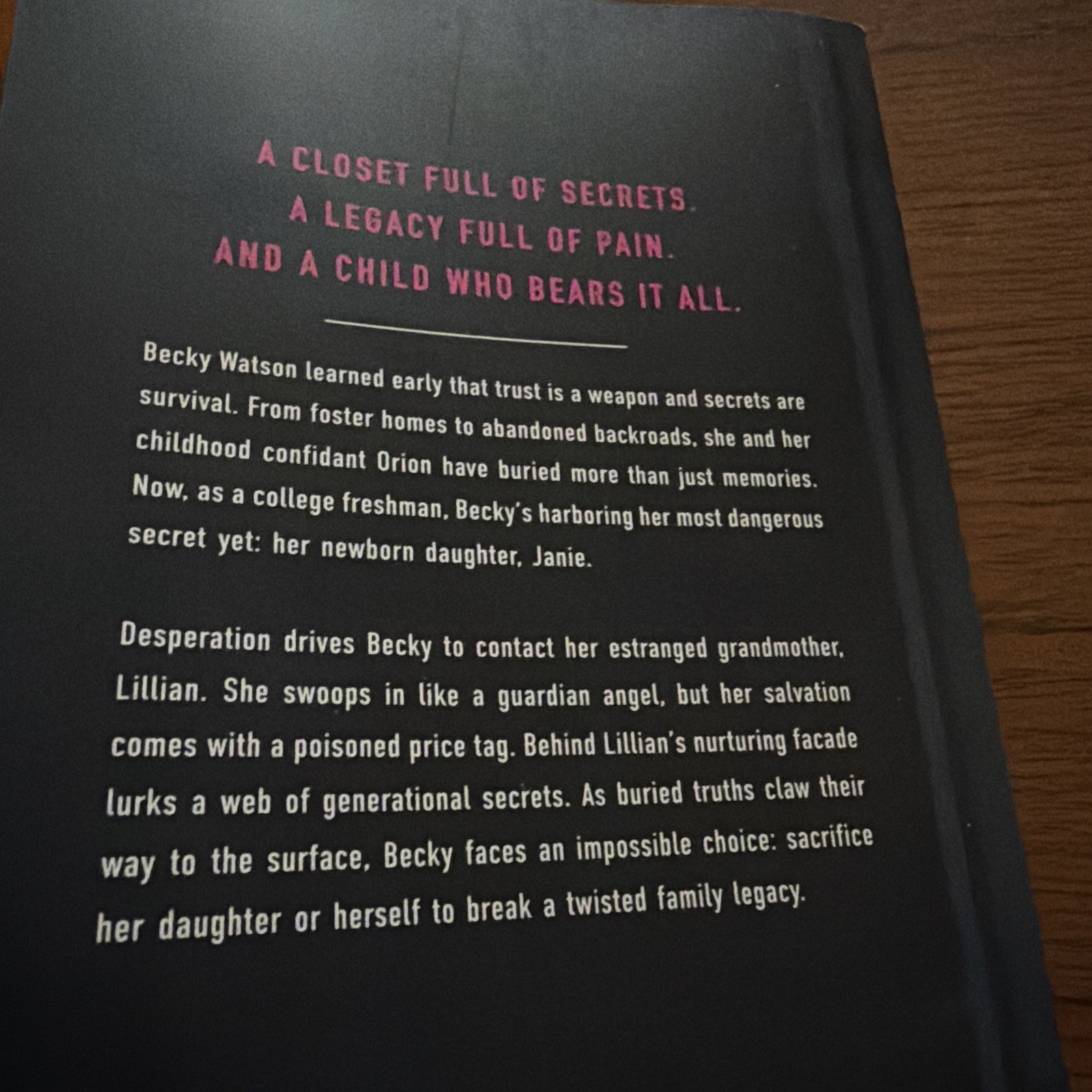 Her First Lie : A Thriller by Lucinda Berry (2026, Trade Paperback)