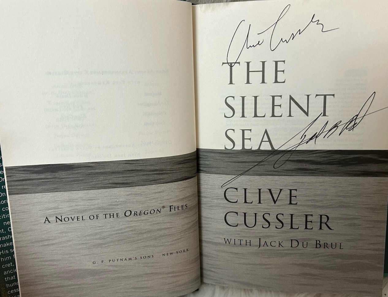 Signed x2 The Silent Sea Clive Cussler Jack Du Brul 2010 HCDJ Putnam Books VG