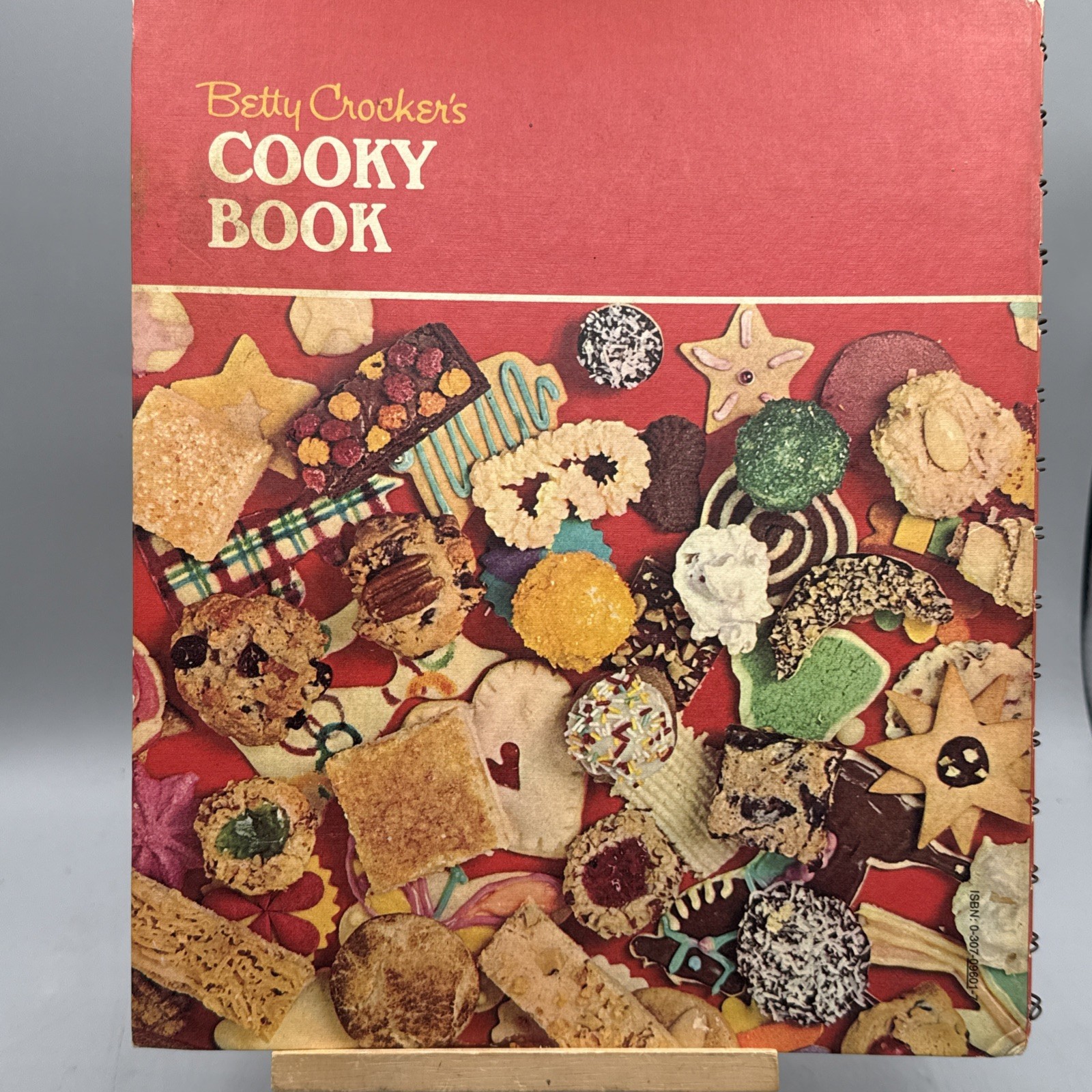 Betty Crocker Cooky Book, Ring/Wire Bound, 1971, Baking, Vintage, Golden Press