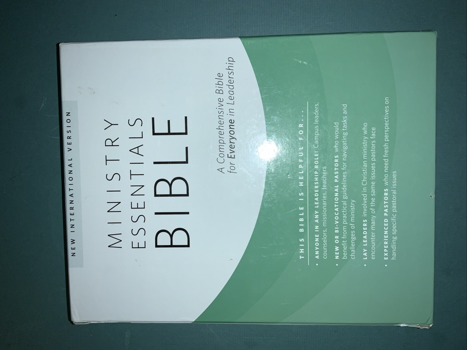 Ministry Essentials Bible – New International Version – 9781619704350
