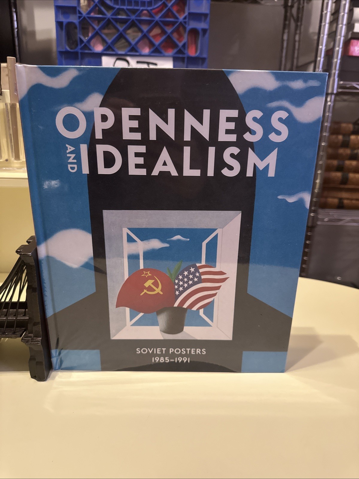 NEW SEALED OPENNESS AND IDEALISM SOVIET POSTERS 1985-1991 HC COLLECTIBLE BOOK 01