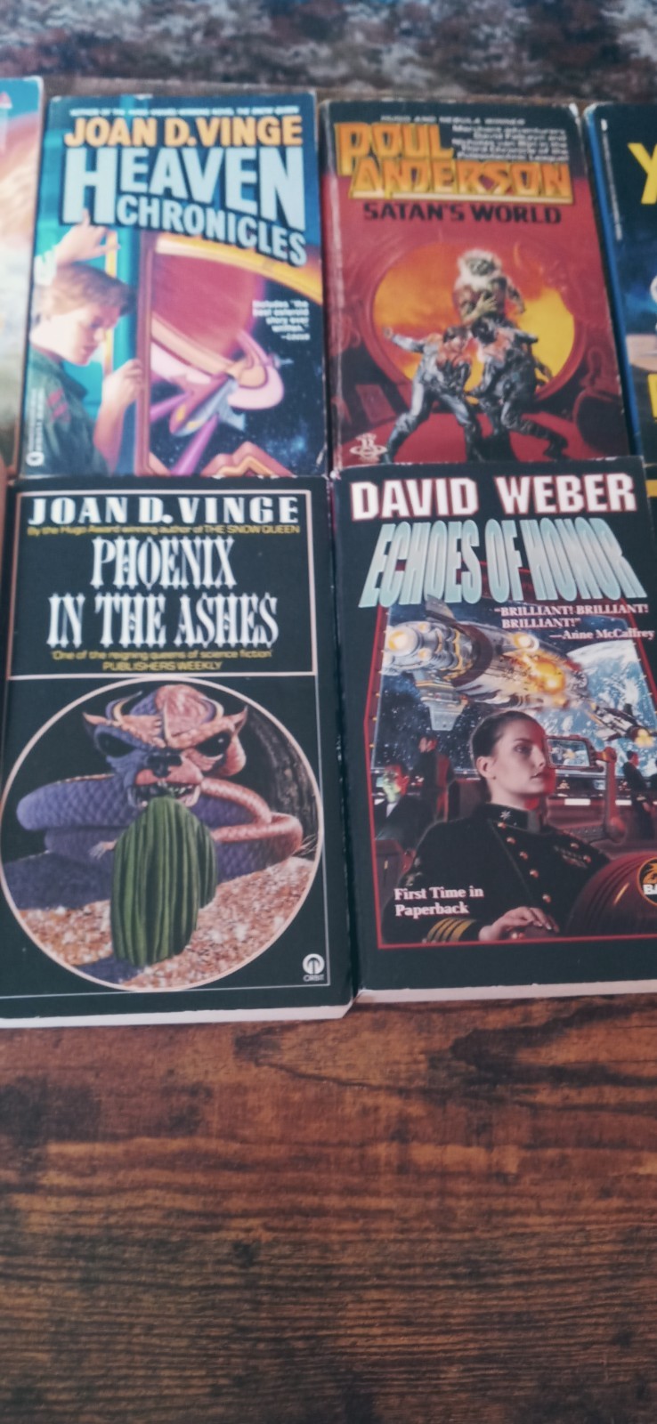 Lot of 18 Vintage Sci Fi Science Fiction Paperback Books Joan Vinge And More
