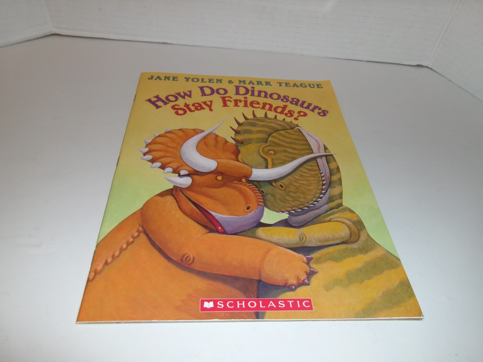 pack of 6 Books of How Do Dinosaurs say I love you by Jane Yolen & Mark Teague
