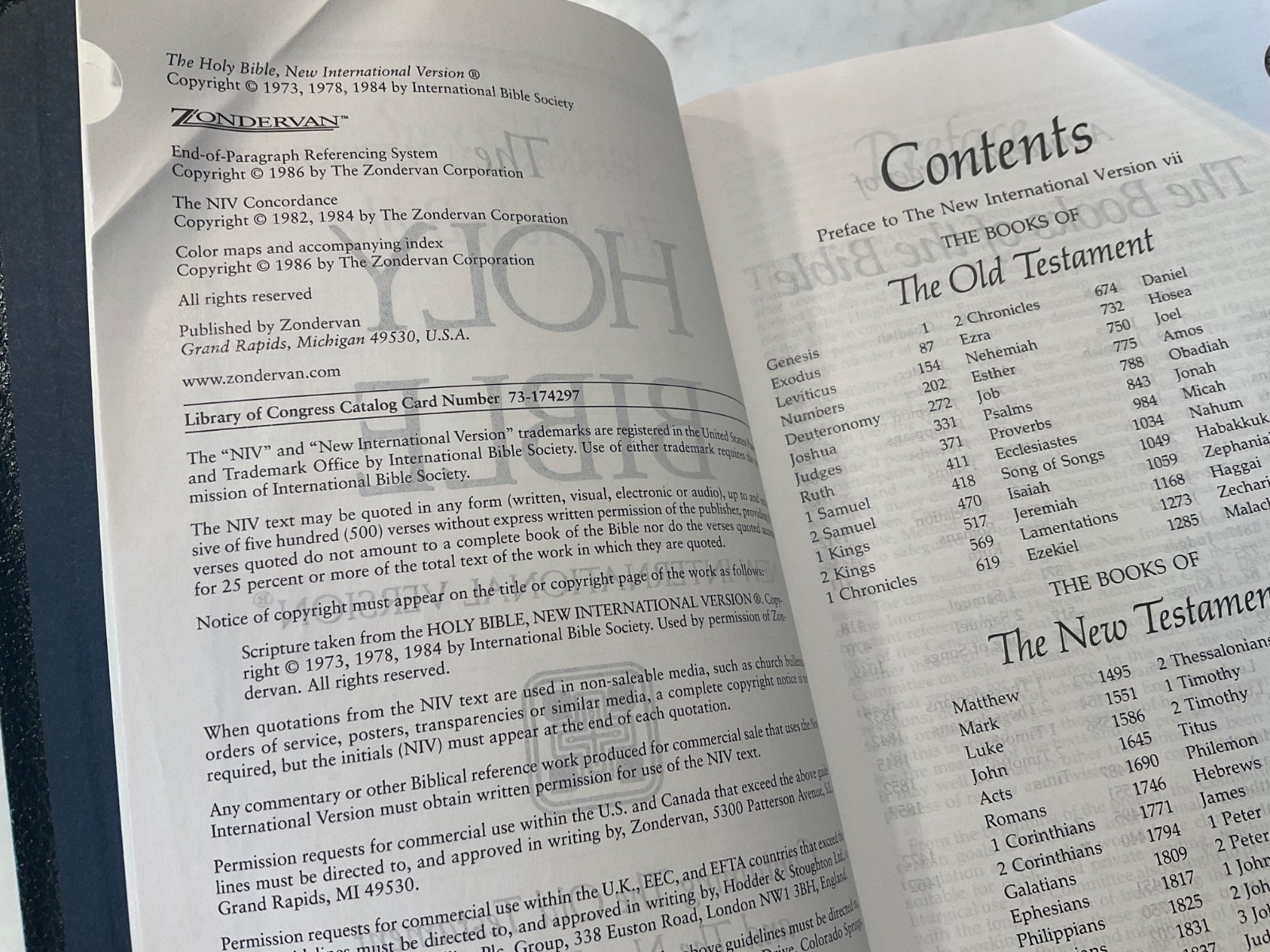 NIV Bible 1984 Large Print Reference Navy Bonded Leather Red Letter Text