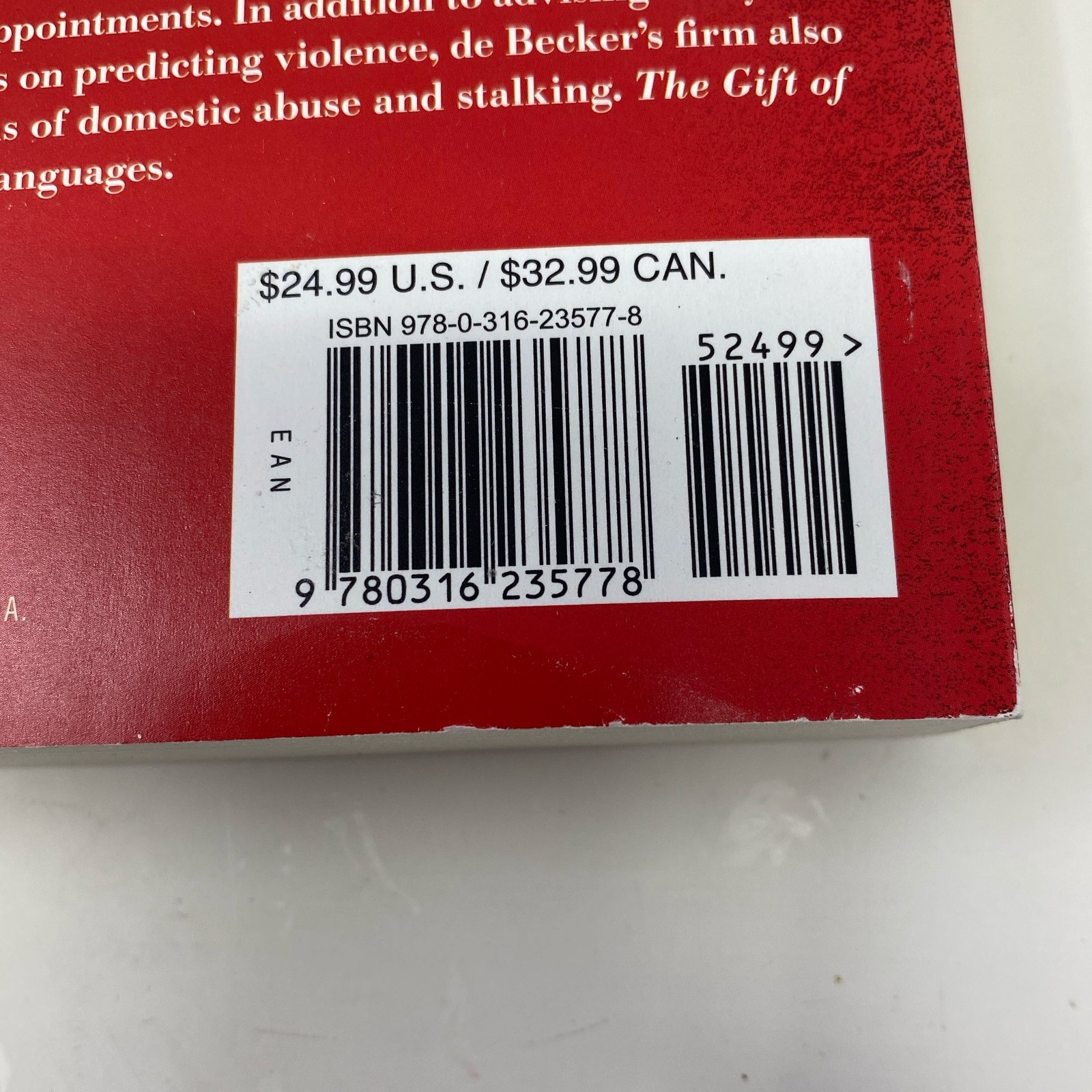 Back Bay Books The Gift of Fear, Red Trade Paperback by de Becker