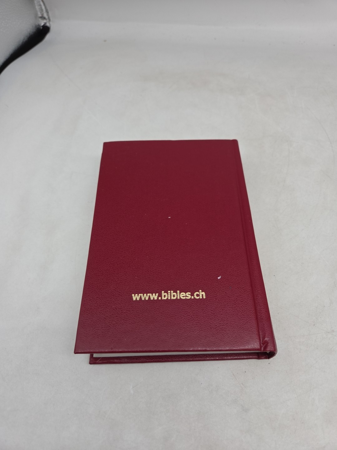 La Sainte Bible, Version Louis Segond 1910 (2018) 1224 Pages, Red, Hardcover