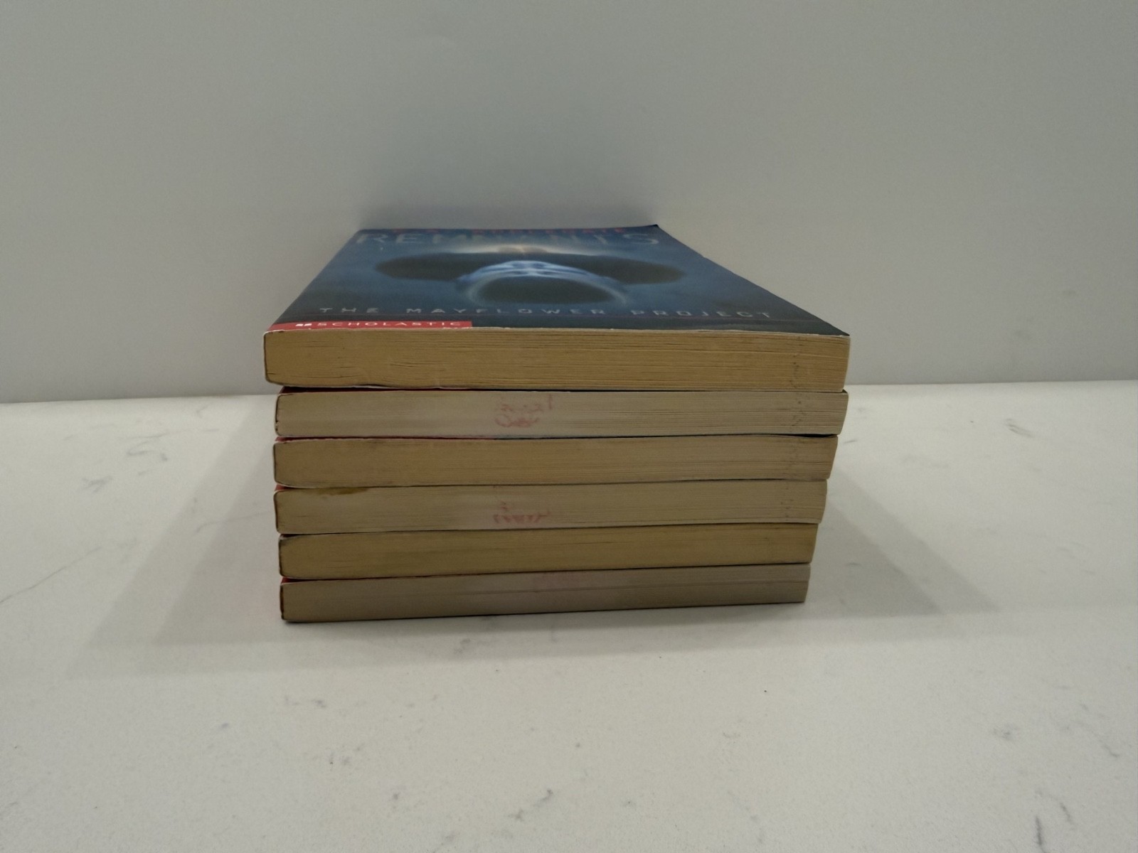Lot of 6 Vtg KA Applegate REMNANTS ppbs #1-5 + 13 (Animorphs) 4 are 1st print