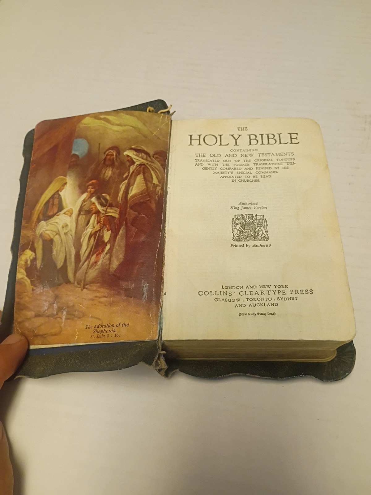 COLLINS Holy Bible- Illustrated -Vintage Black – Pocket Size