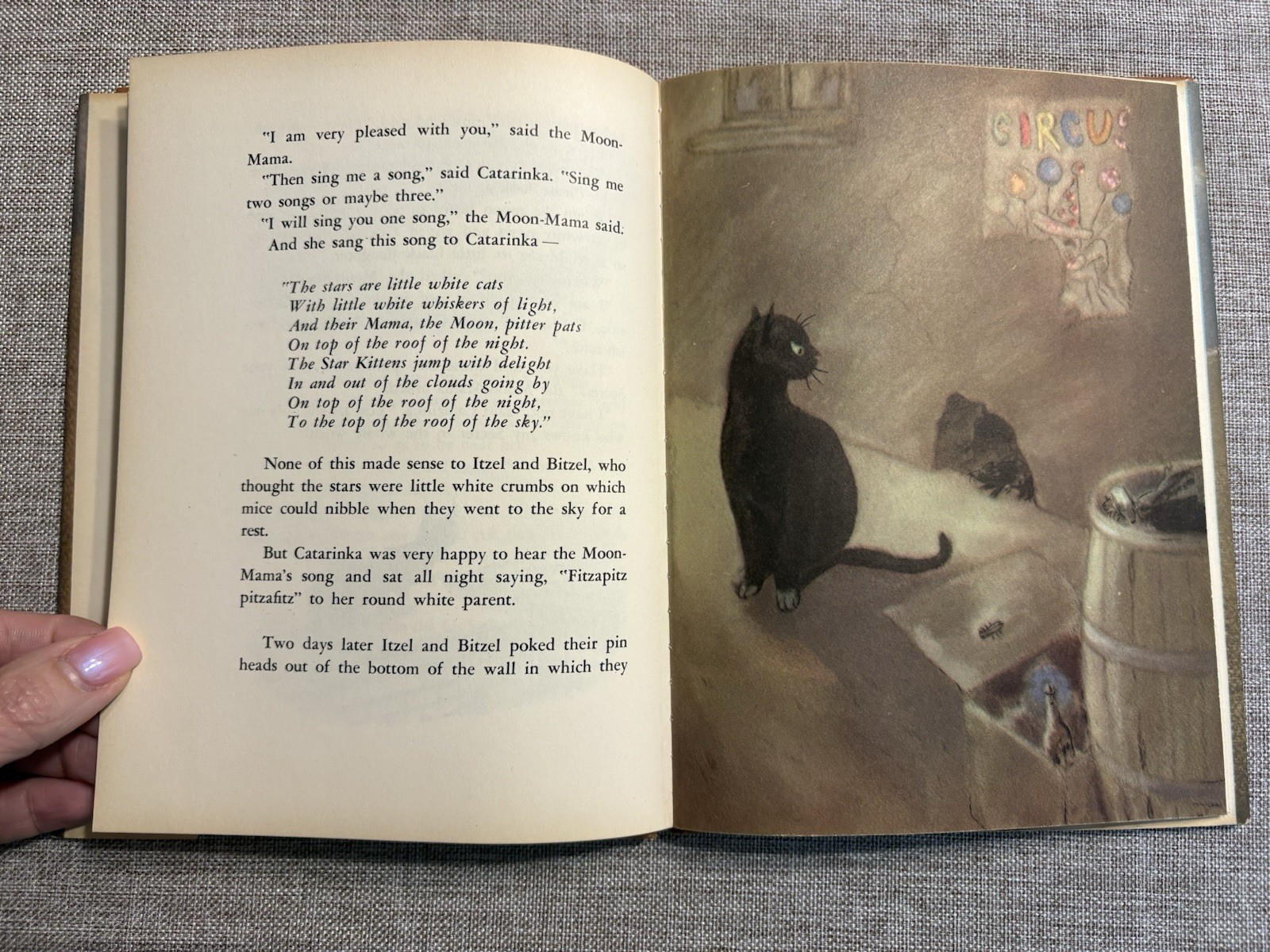 The Cat That Jumped Out of the Story Ben Hecht 1947 HC/DJ Children Book 1st Ed.