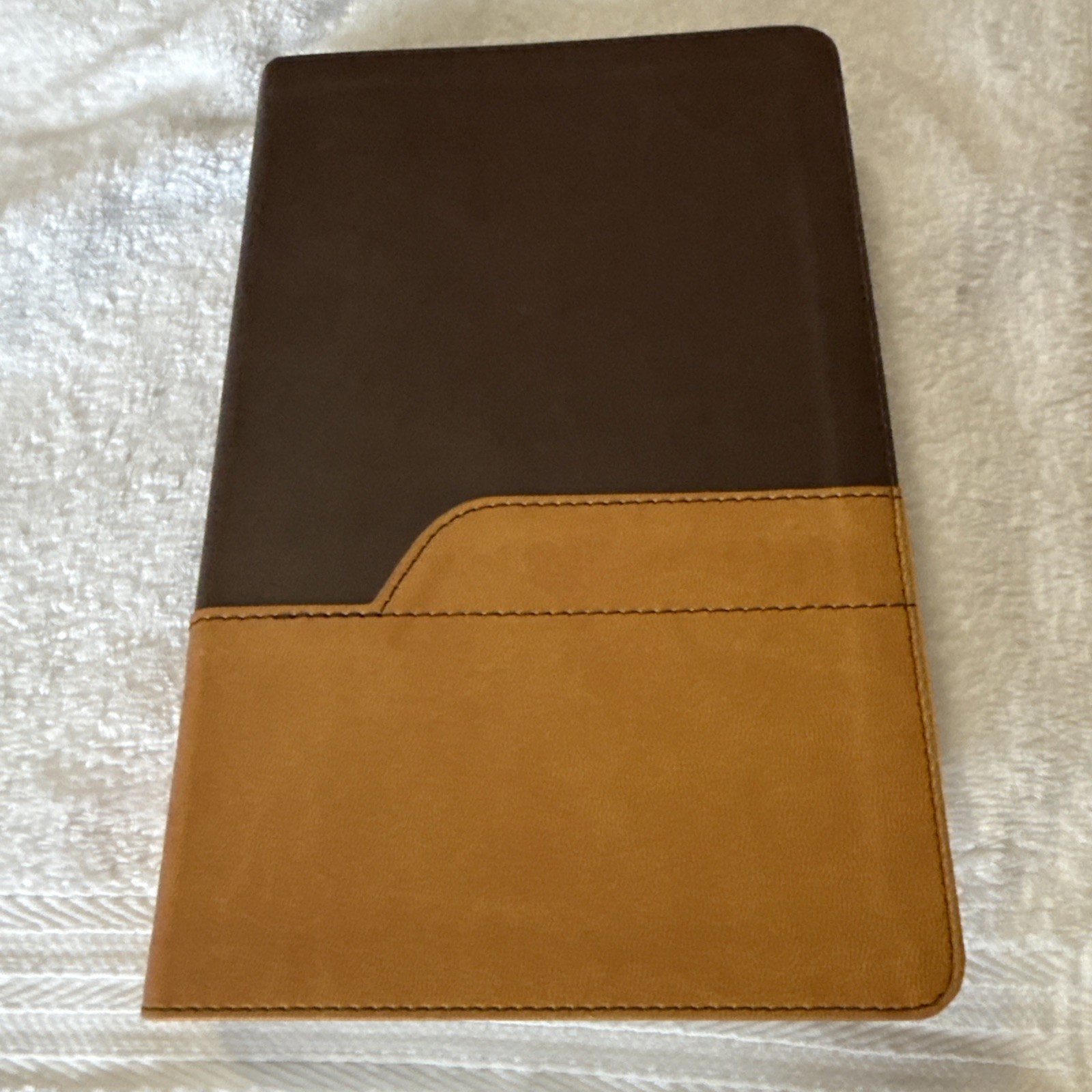 Zondervan NIV Large Print Bible Leathersoft Brown Tan 2011 Pew Bible