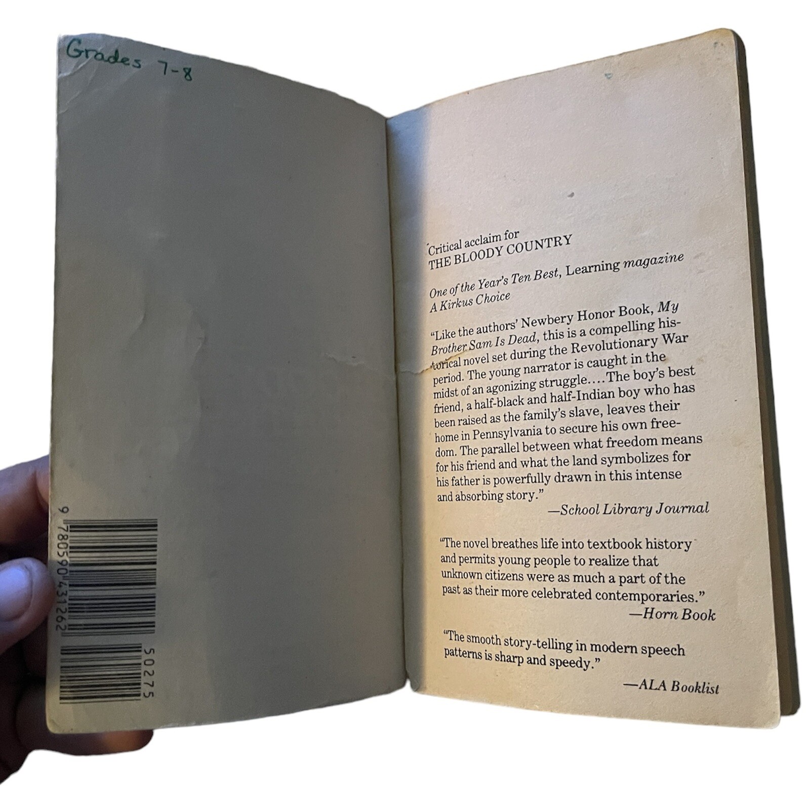 The Bloody Country by James Lincoln Collier and Christopher Collier (PBK, 1976)