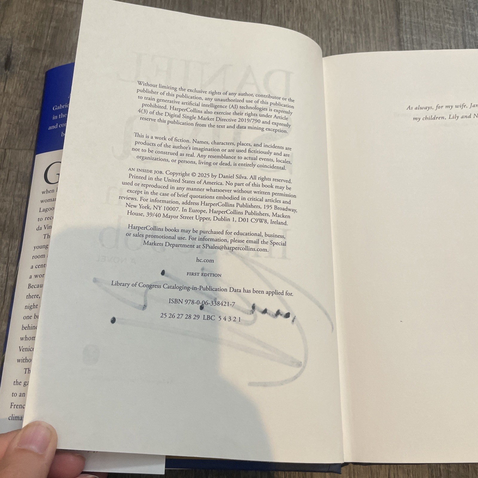 SIGNED First Edition – Inside Job : A Novel by Daniel Silva (2025, Hardcover/DJ)