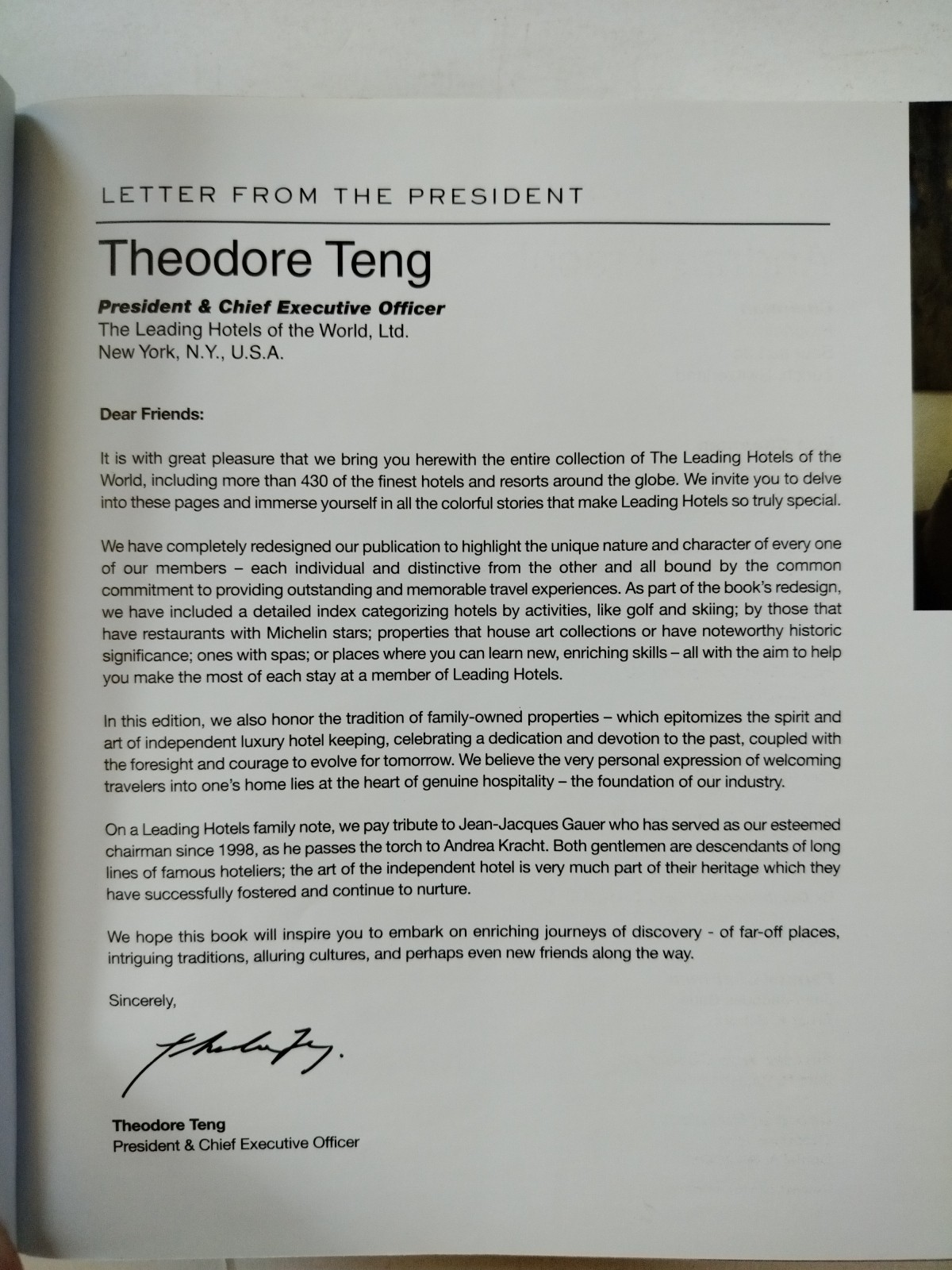 THE LEADING HOTELS OF THE WORLD BOOK 2011 LEADERS CLUB ~LUXURY TRAVEL -500 Pages