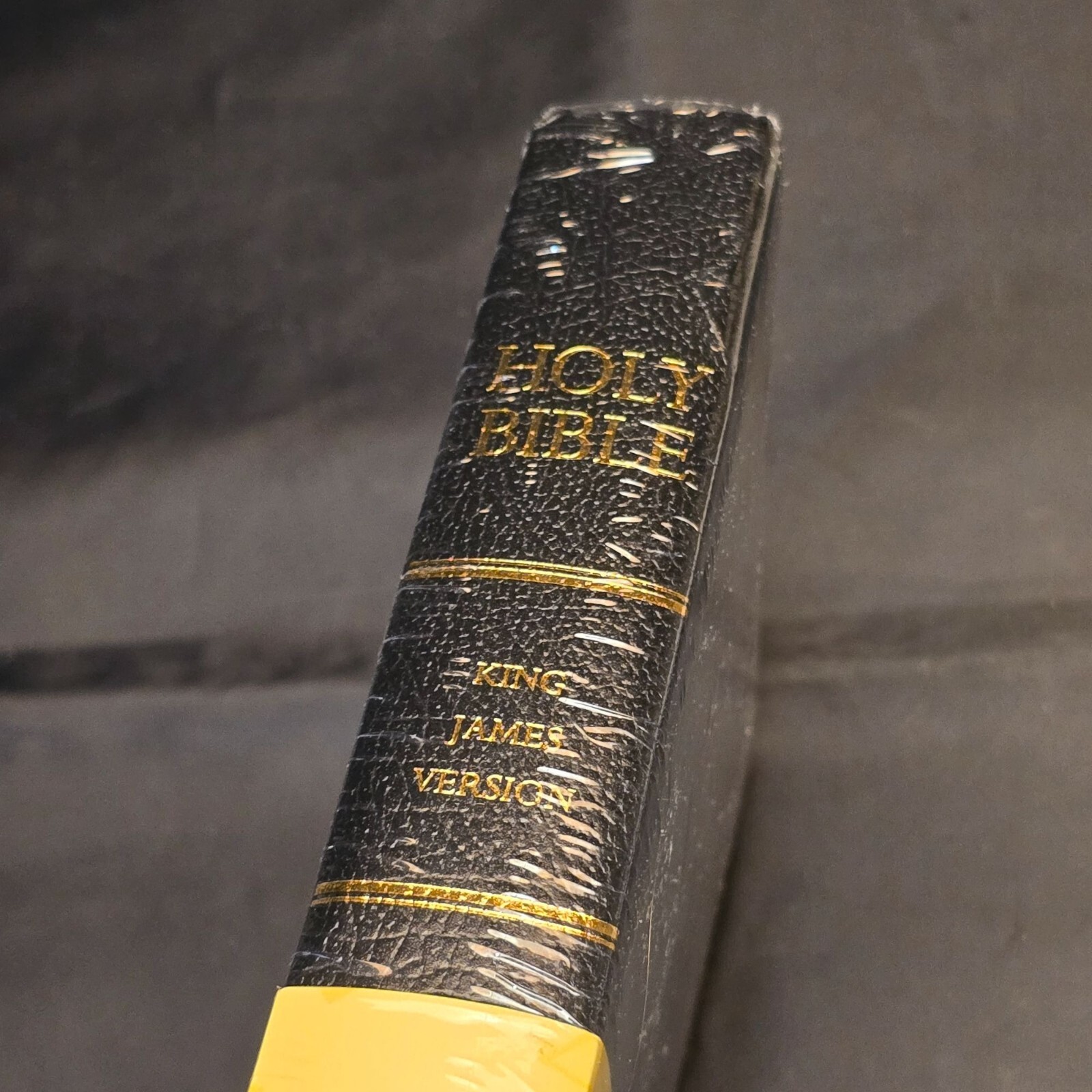 Hendrickson Bibles Gift & Award Bible King James Version Black Imitation Leather