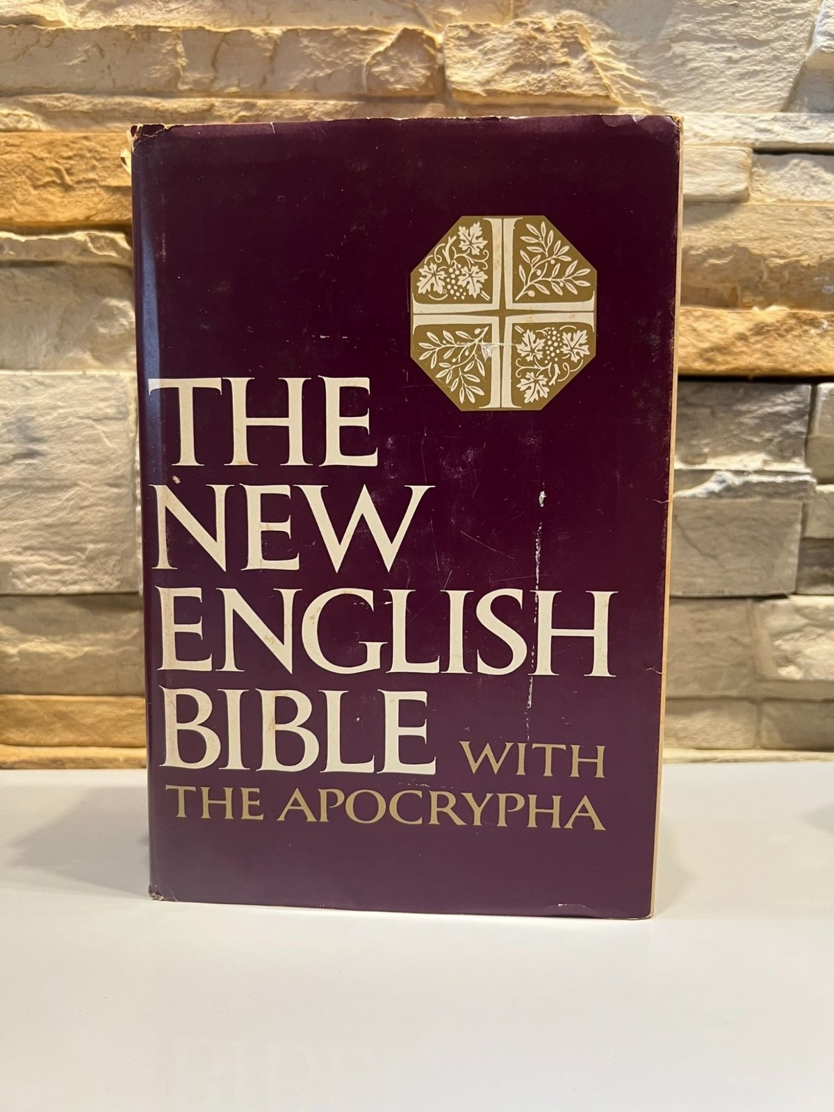 The New English Bible with the Apocrypha Oxford Cambridge 1970 Second Ed HCDJ