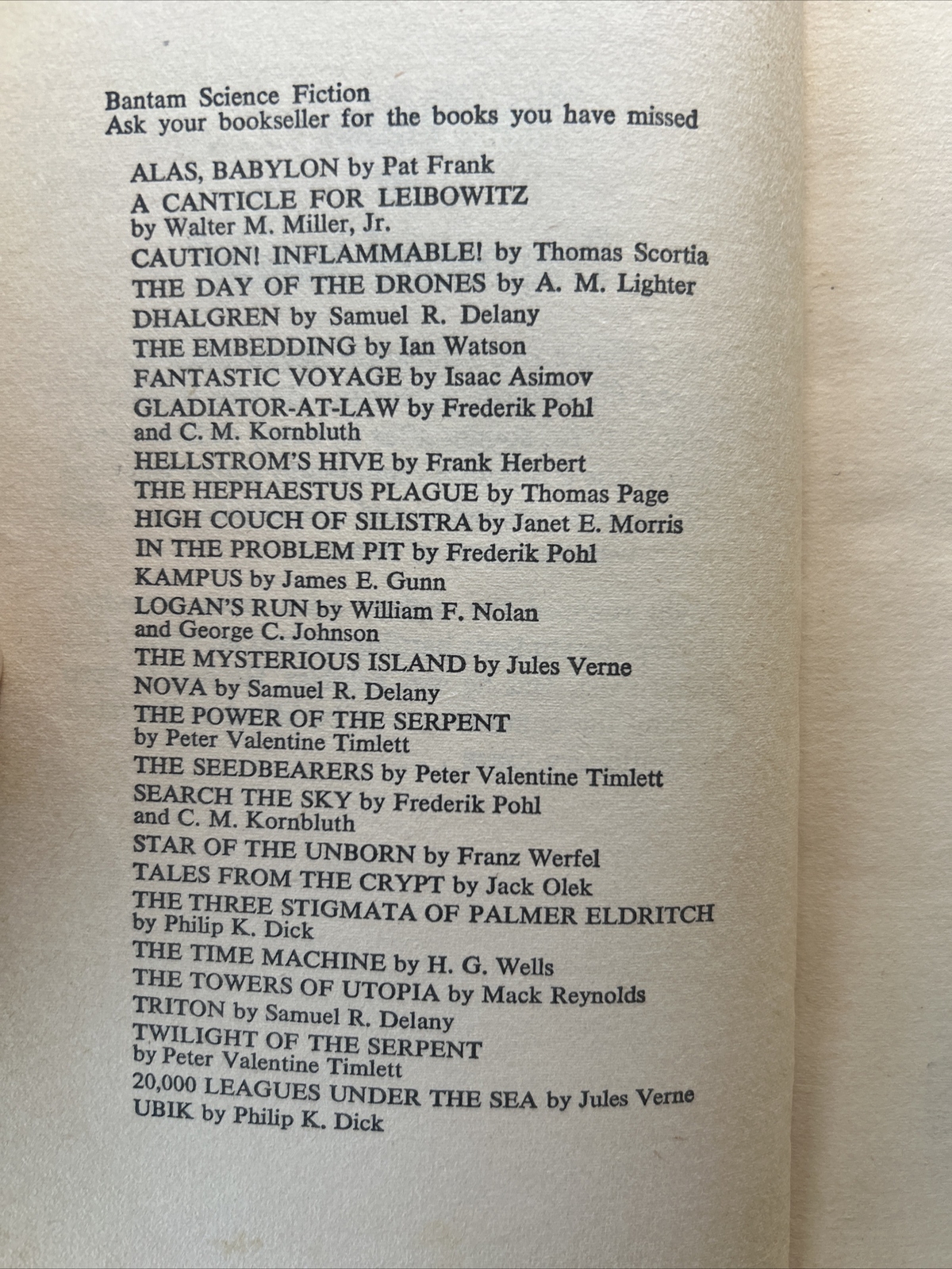 JAMES E. GUNN “Kampus” July 1977 A Bantam Book