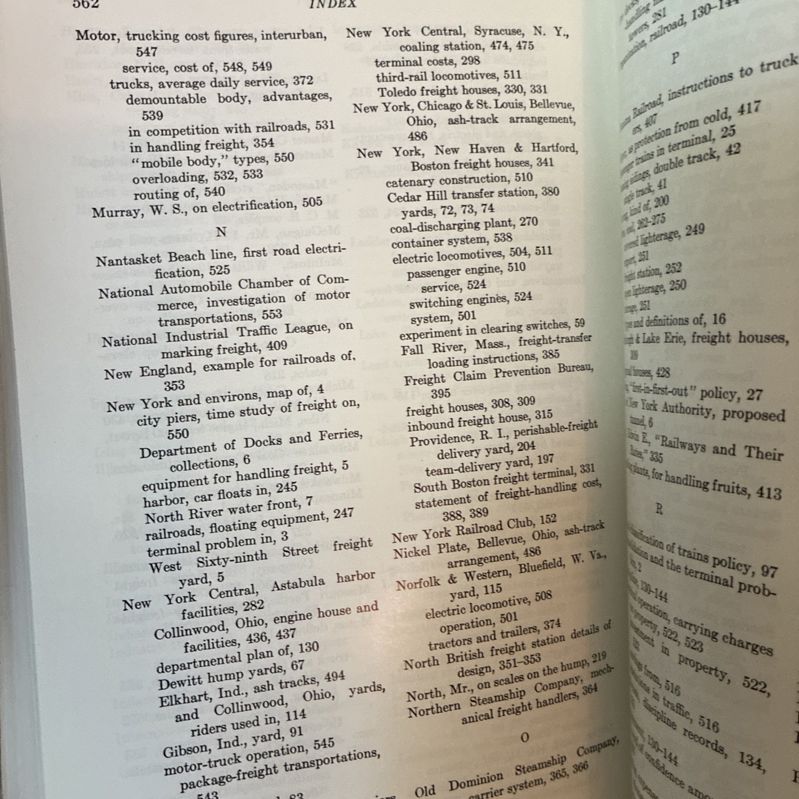 Freight Terminals and Trains John a droege. 567 pages. Heavy