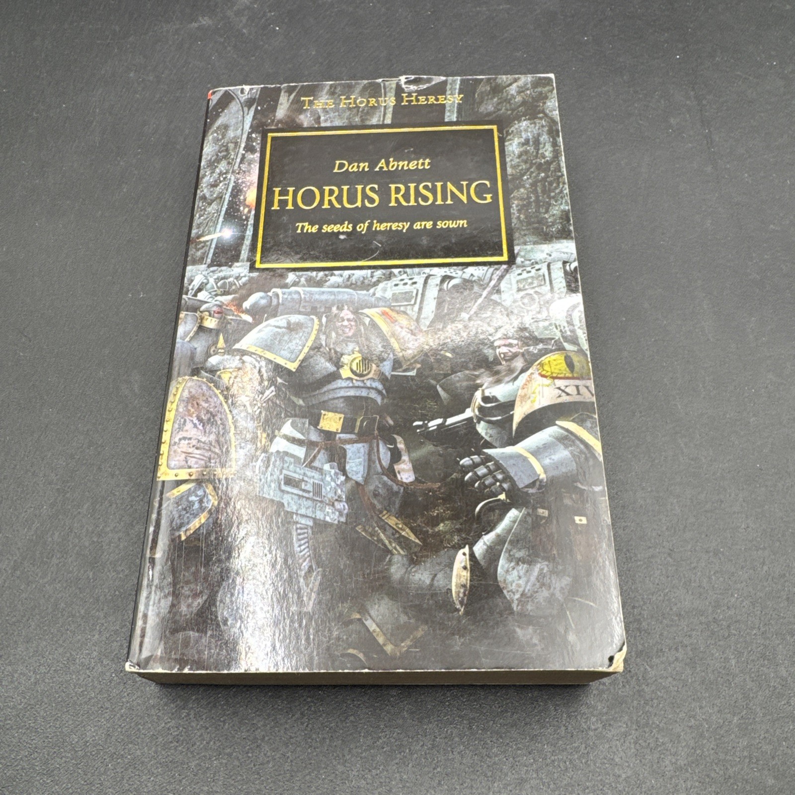 The Horus Heresy Horus Rising Book Novel PB Warhammer 40K 40000