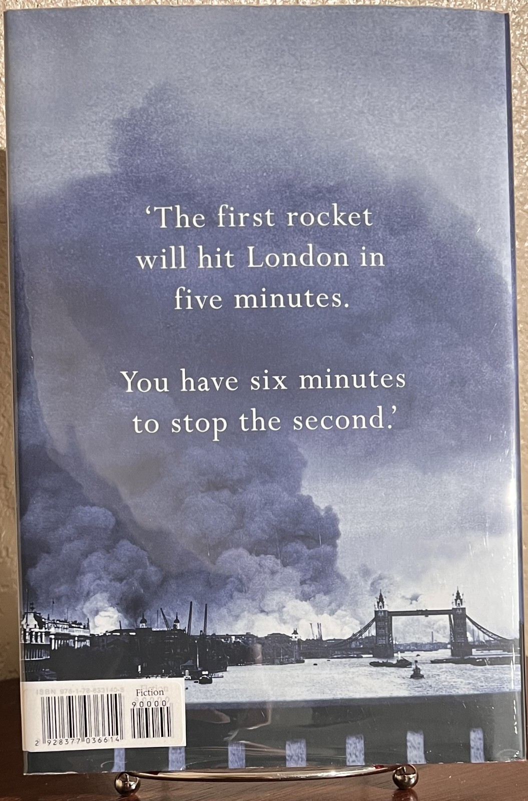 SIGNED ~ V2 : Novel of World War II by Robert Harris (2020 Hardcover) UK 1st/1st