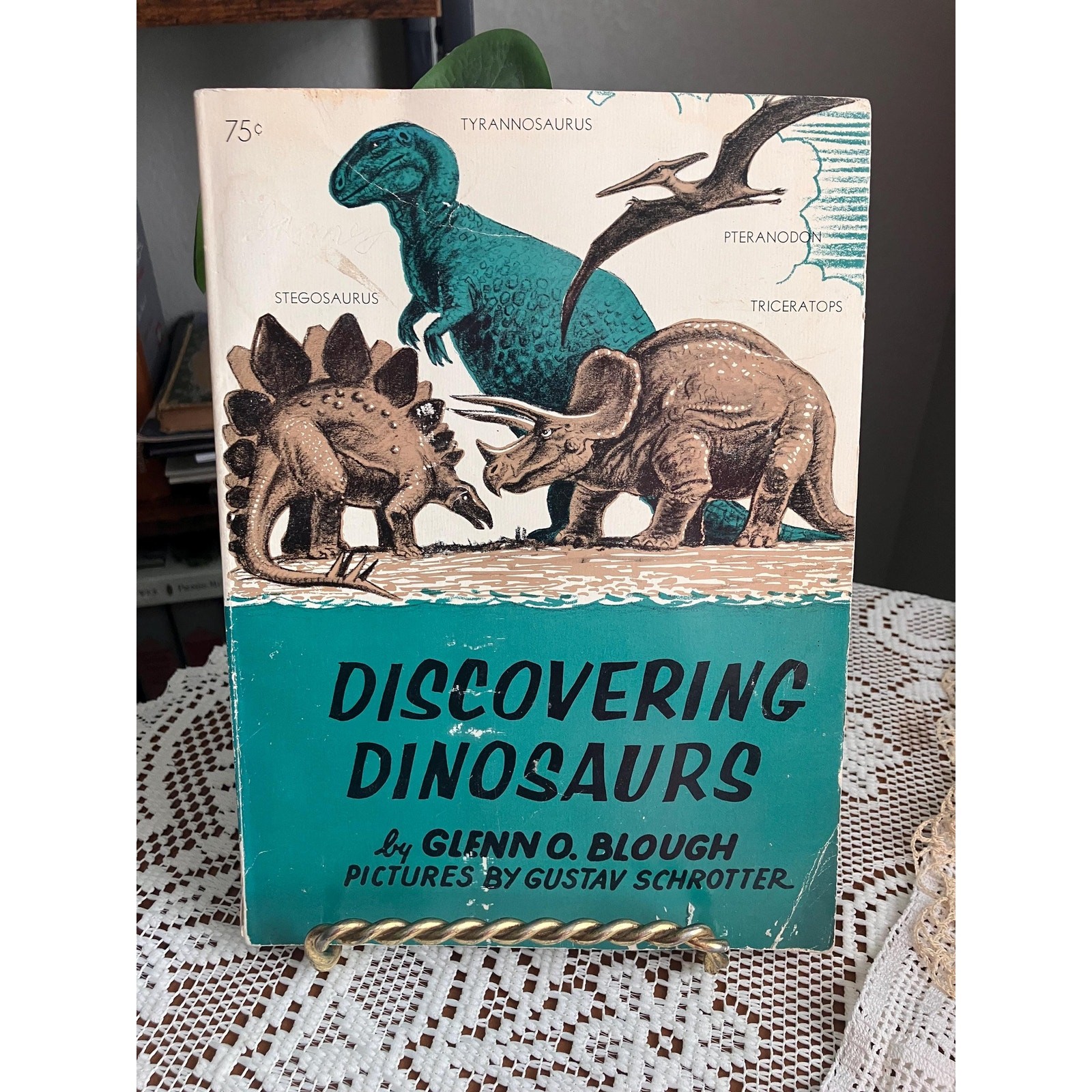 1960 Discovering Dinosaurs by Glenn O. Blough – Vintage AEP Dinosaur Kids Book