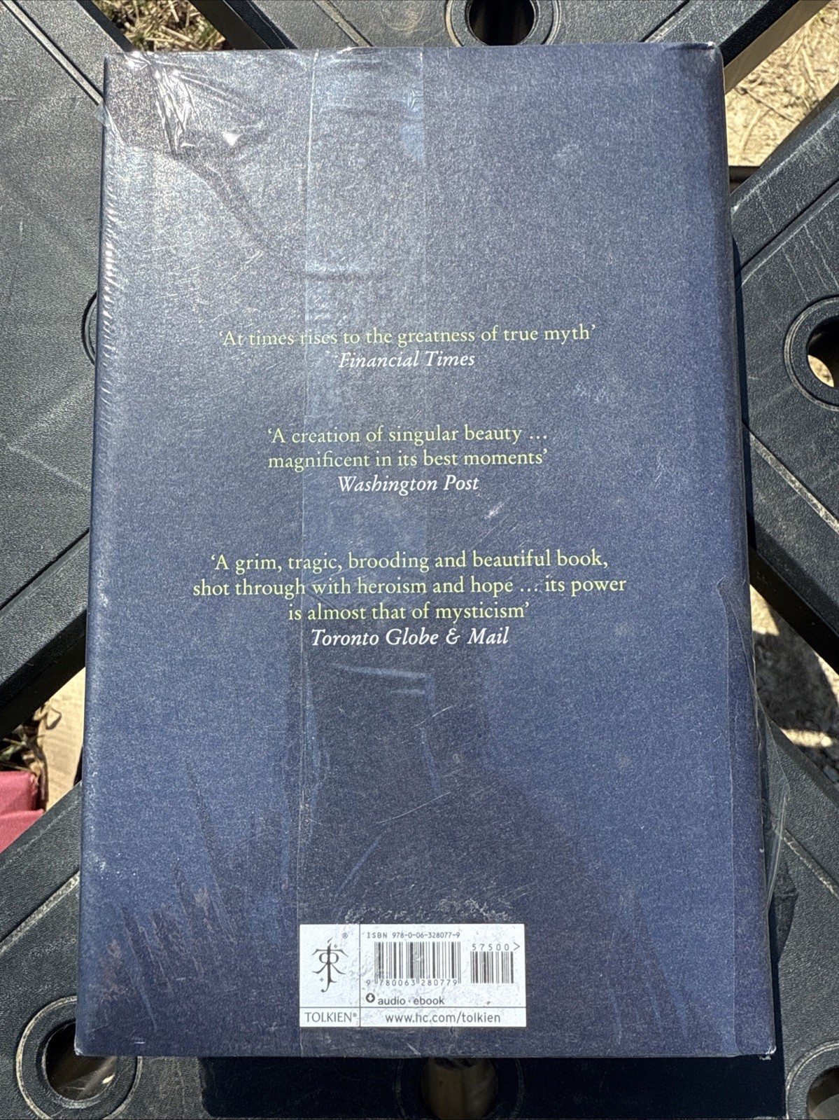 The Silmarillion [Illustrated Edition]: Illustrated by J. R. R. Tolkien by J.R.R