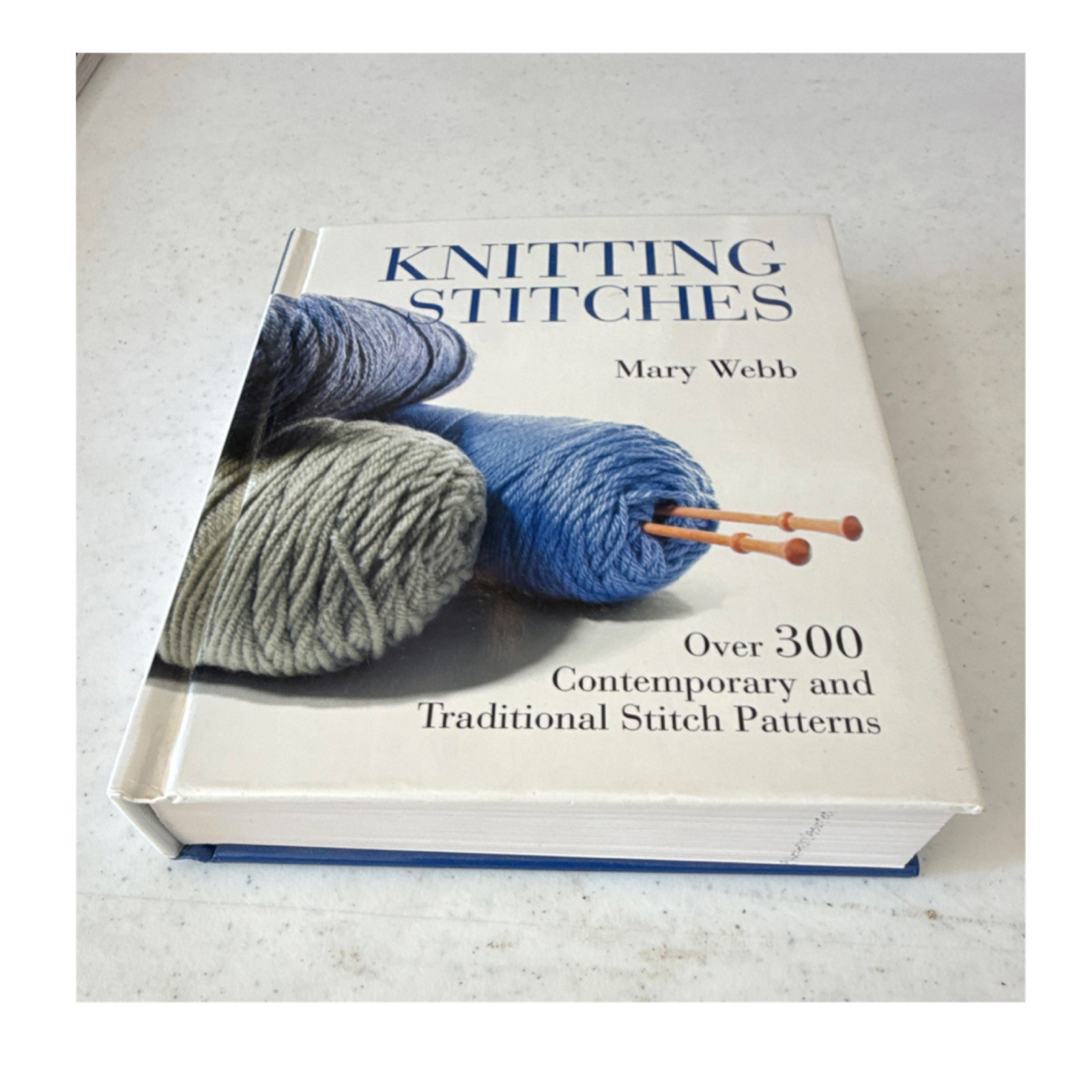 Mary Webb Knitting Stitches Over 300 Patterns Hardcover 2006 Firefly Books
