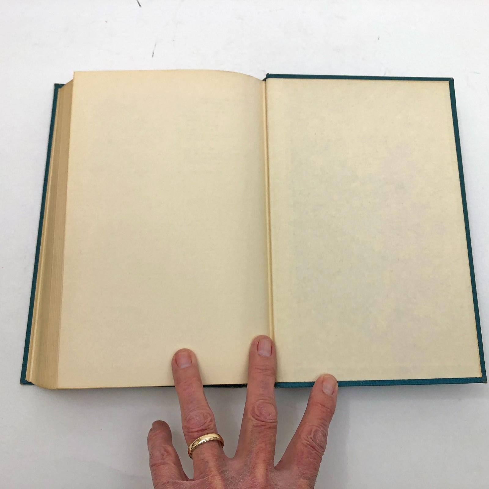 Economics and American Industry Hardcover Leonard W. Weiss 2nd Printing 1962