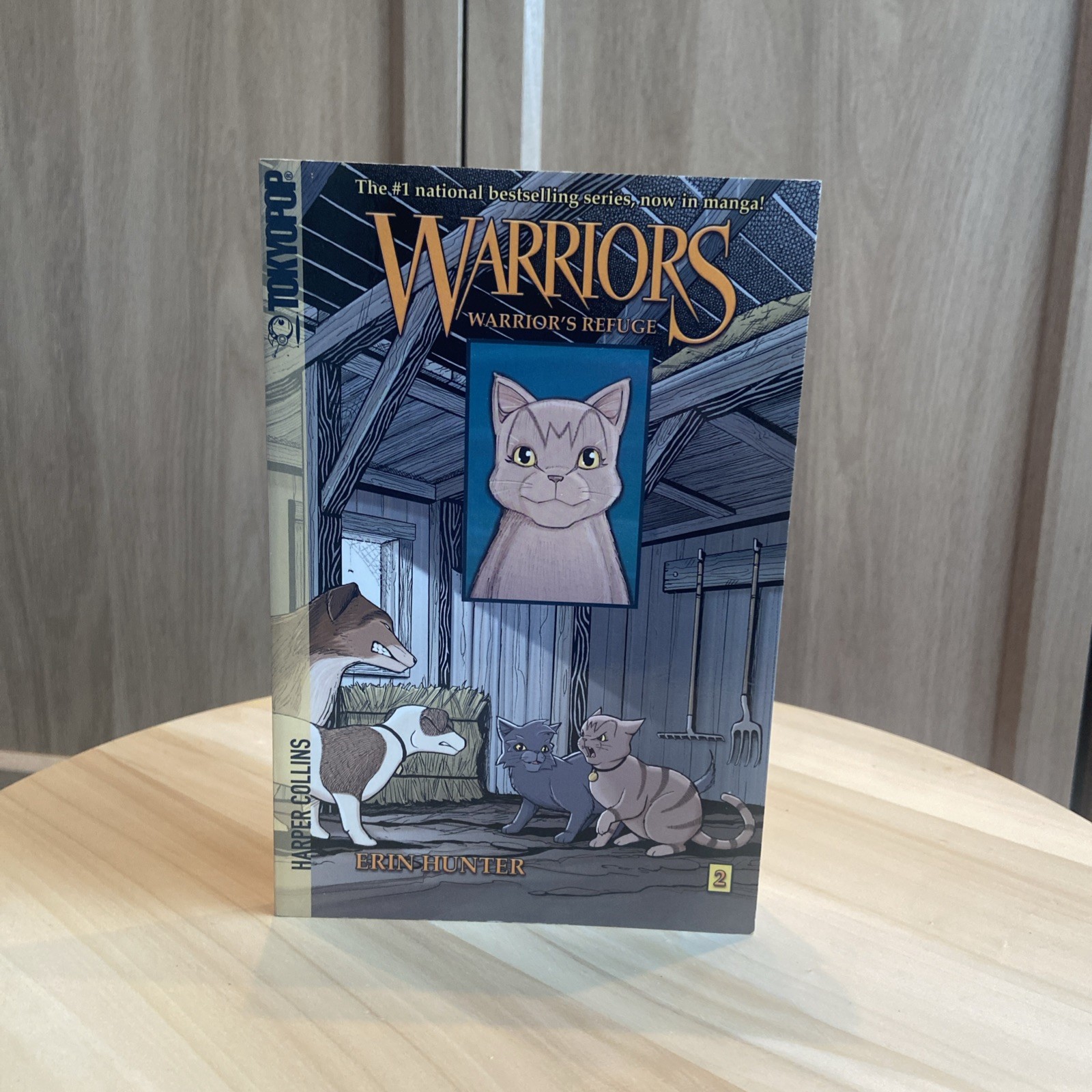 Warrior’s Refuge created by Erin Hunter (Warriors Manga) (2008 Trade PB) EE 6185