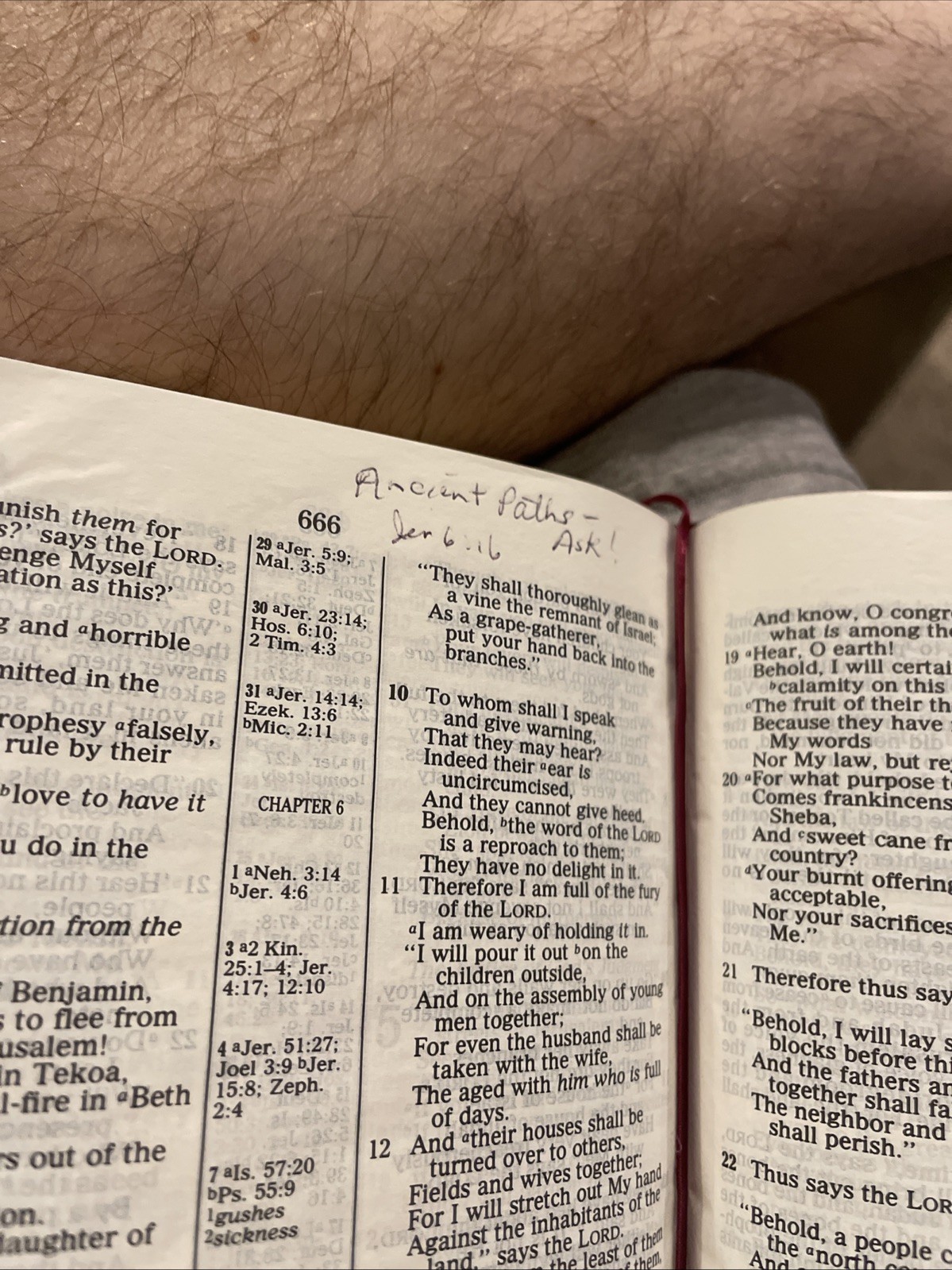 1994 NKJV ULTRATHIN REFERENCE BIBLE BURGUNDY BONDED LEATHER BROADMAN & HOLMAN
