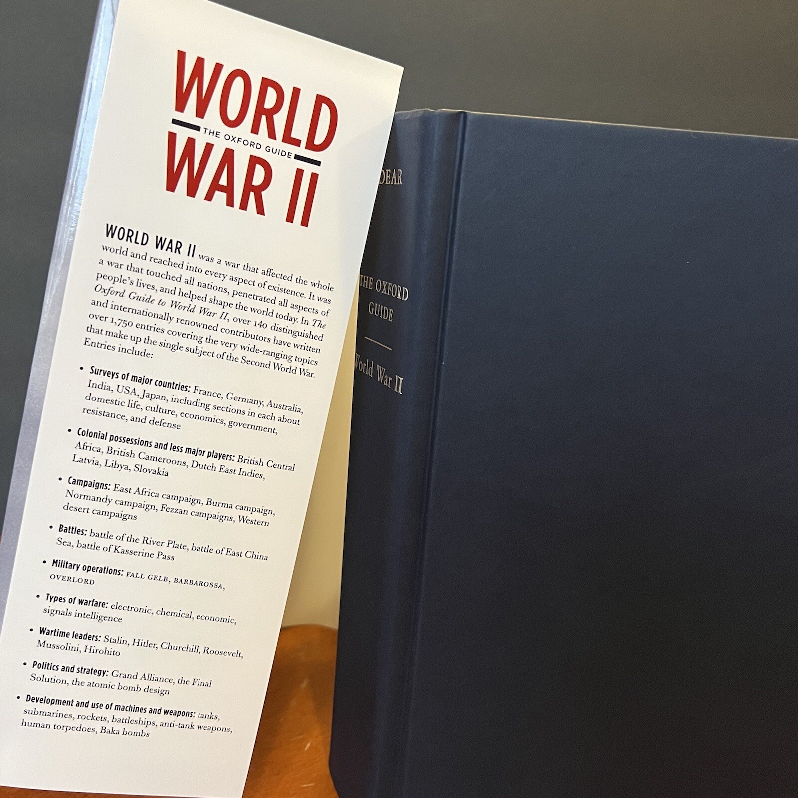 World War II Book The Oxford Guide Ed. I.C.B. Dear 1995 Military History Battle