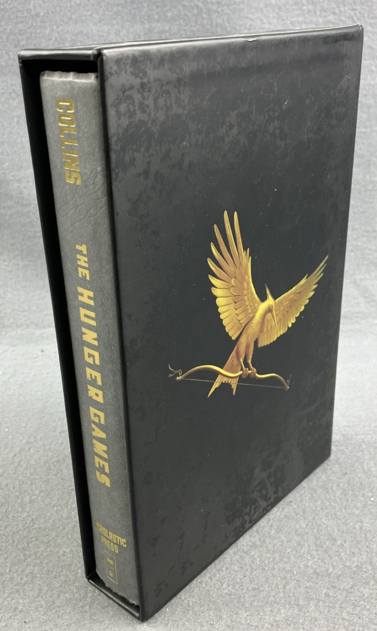 The Hunger Games (Hunger Games, Book One) by Suzanne Collins (box) Slipcase
