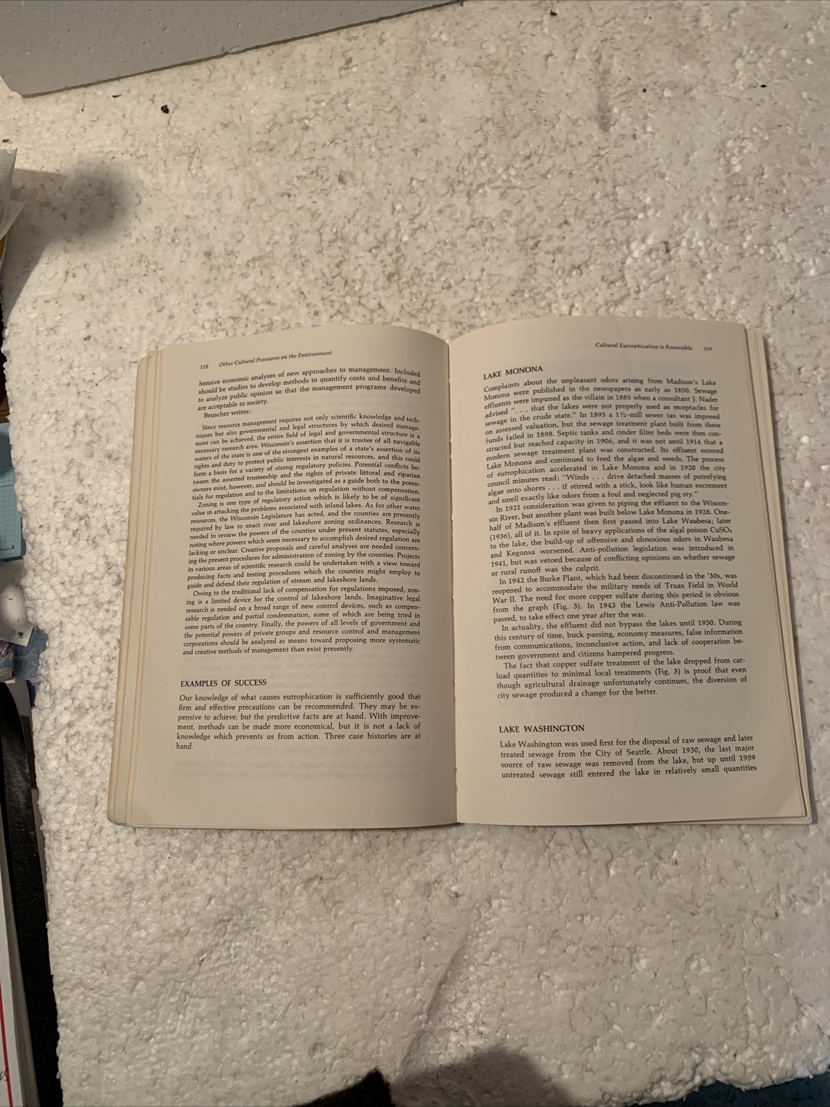 ENVIRONMENTAL INSIGHT;: READINGS AND COMMENT ON HUMAN AND By Robert M Chute 1971