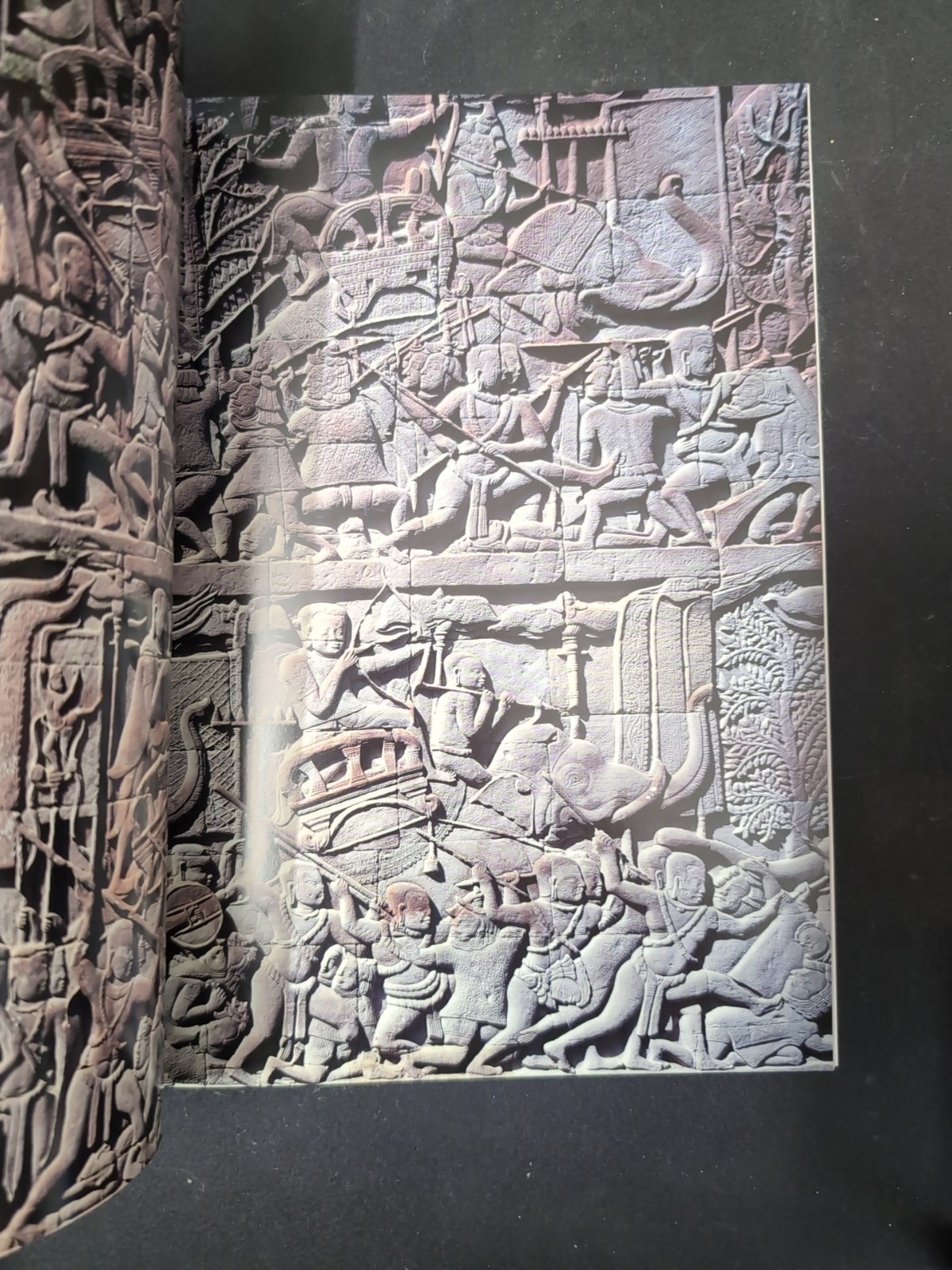 A Golden Souvenir of ANGKOR By Michael Freeman TPB 1992 Printing Booklet Book