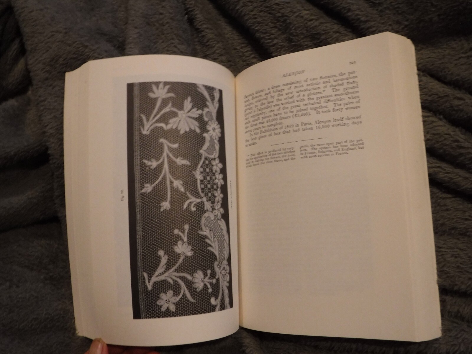History of Lace by Bury Palliser (Needlework drawn work, cutwork, & lacis +++