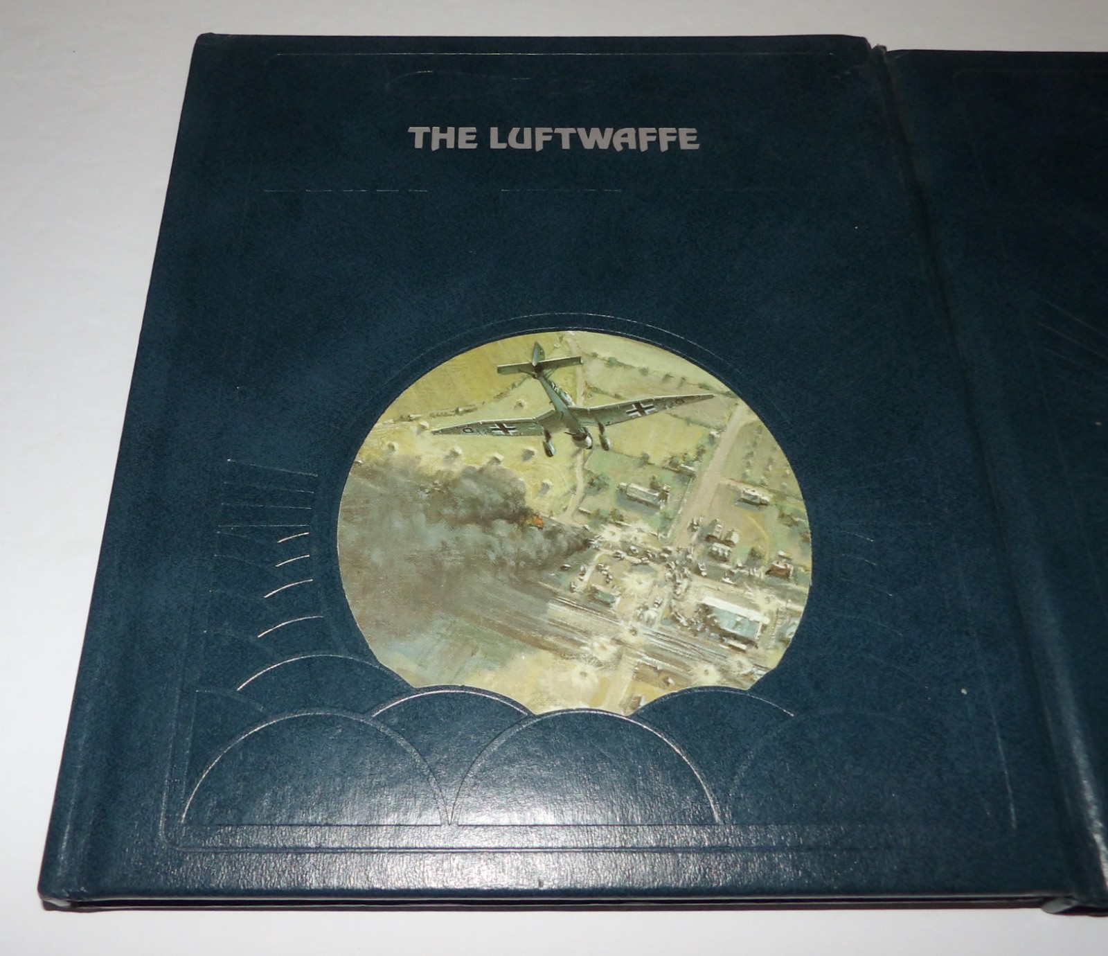 (2) HARDCOVER BOOKS – TIME-LIFE LEATHERETTE -THE LUFTWAFFE & THE RAF AT WAR 1982