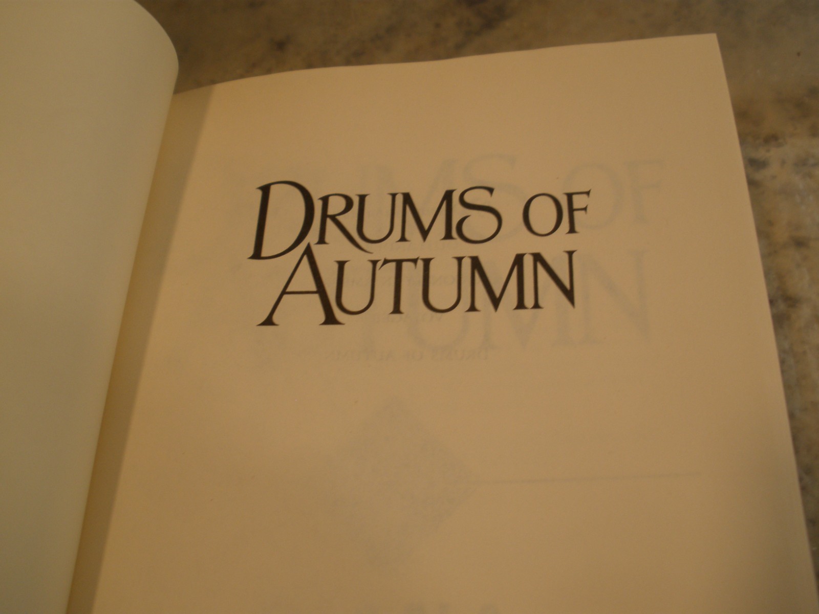 DIANA GABOLDON DRUMS OF AUTUMN HC DJ 1997 (B106)