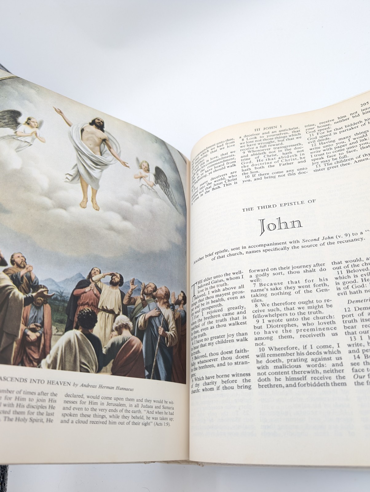 Vintage Large Print Family Holy Bible King James Version KJV White Good Counsel