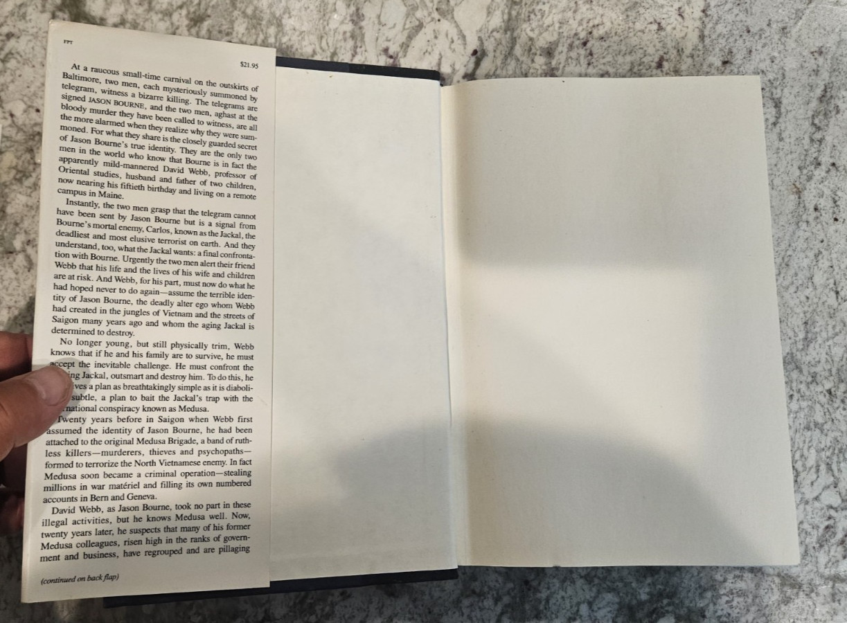 The Bourne Ultimatum by Robert Ludlum 1st Edition (1992, Hardcover)